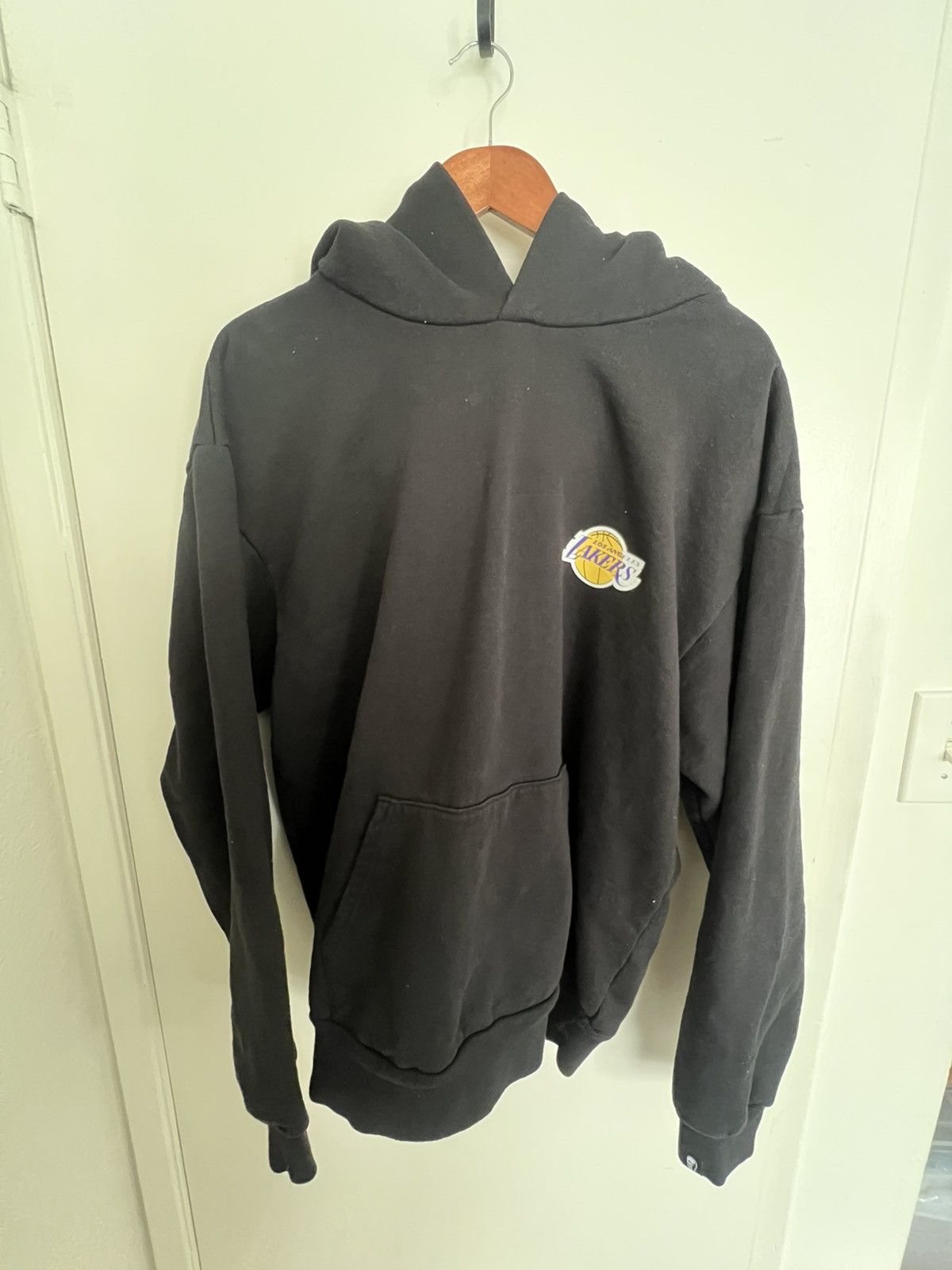 Warren lotas lakers hoodie