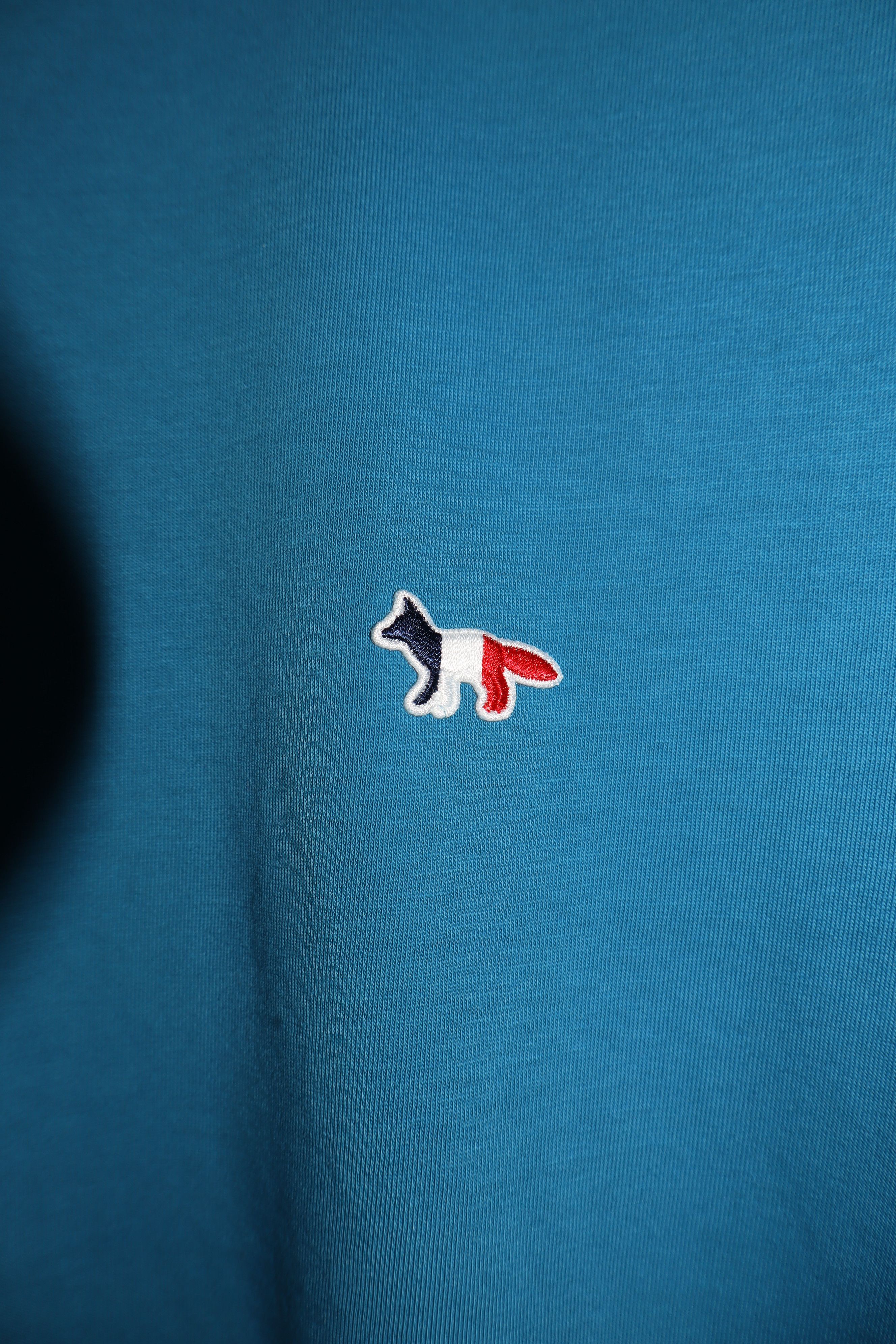 Maison Kitsune TRICOLOR FOX PATCH COMFORT TEE SHIRT Size US L / EU 52-54 / 3 - 2 Thumbnail