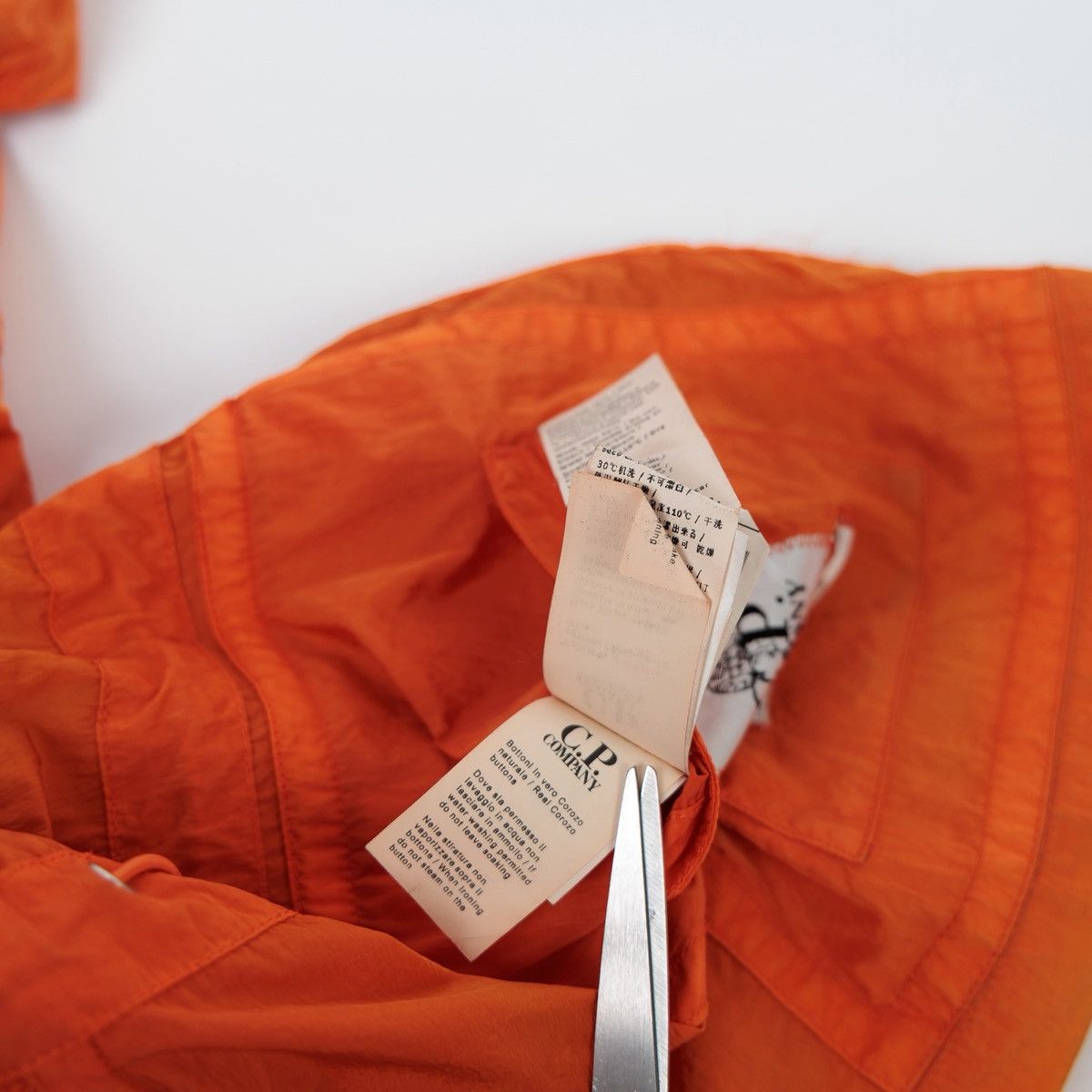 C.P. Company CP Company Goggle Jacket Mens Rare Nylon Orange Hooded Lens Size US M / EU 48-50 / 2 - 20 Thumbnail