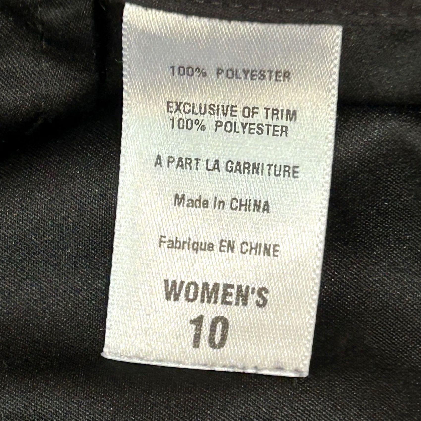 Patagonia Patagonia Pataloha Capris In Black Women’s 10 Capri Women Black 30 Inseam 23 In 11 Rise Beach Hawaiian Preppy Logo Vintage No Size ONE SIZE - 6 Thumbnail