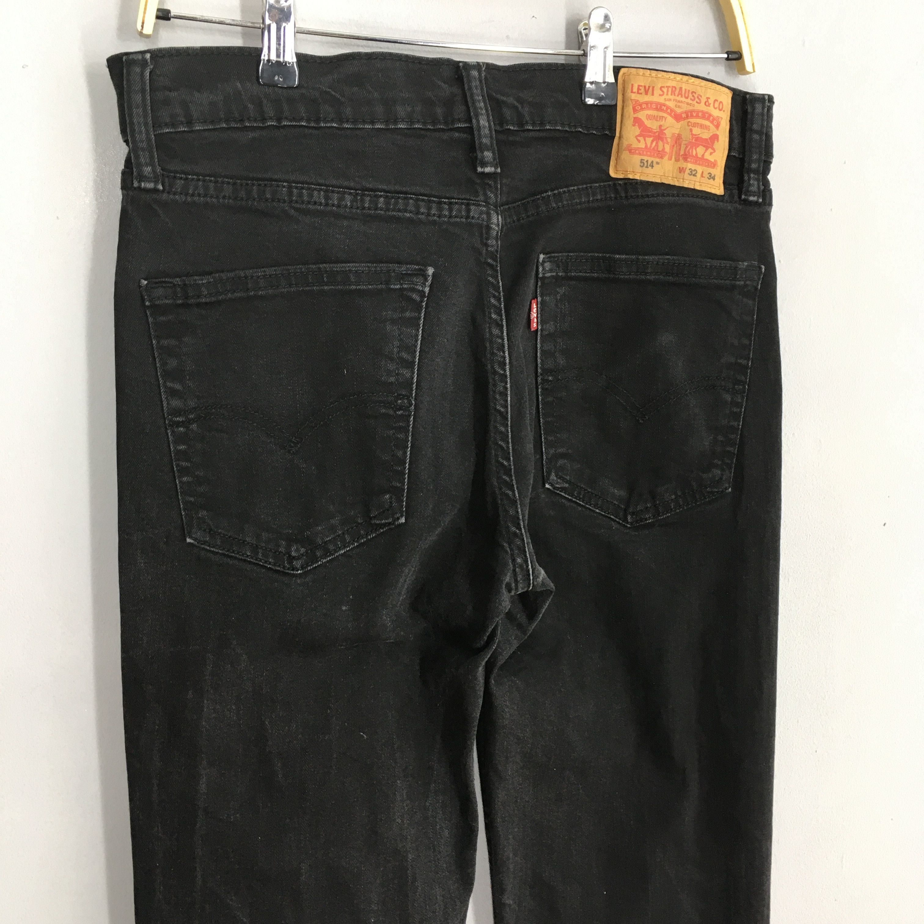 Levi's Size 30x33 Vintage Levi's 514 Black Jeans Straight Leg S634 Size US 30 / EU 46 - 15 Thumbnail