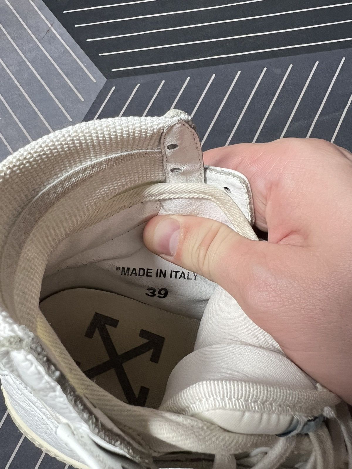 Off-White Off-White High Top Sneakers White “Sample” Industrial 39 Size US 6 / EU 39 - 17 Thumbnail