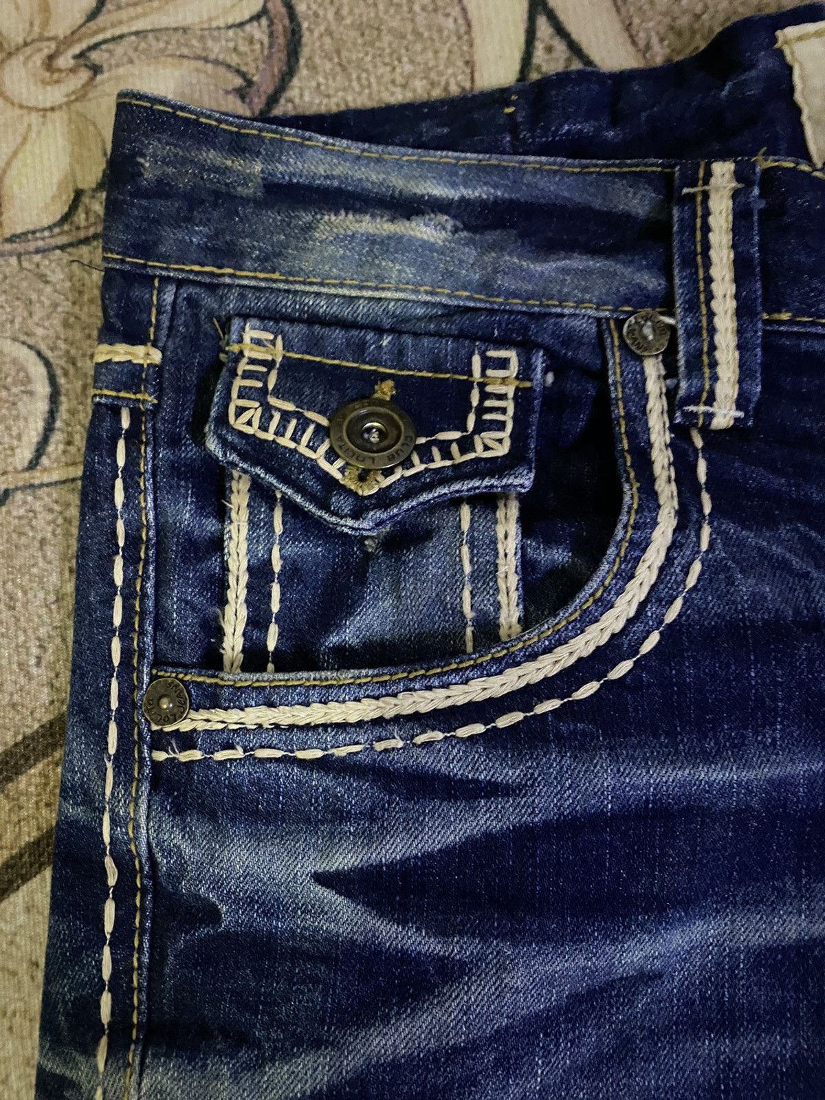 If Six Was Nine Vintage Yoshitomo Nara Lolita Distressed Denim Size US 32 / EU 48 - 6 Thumbnail