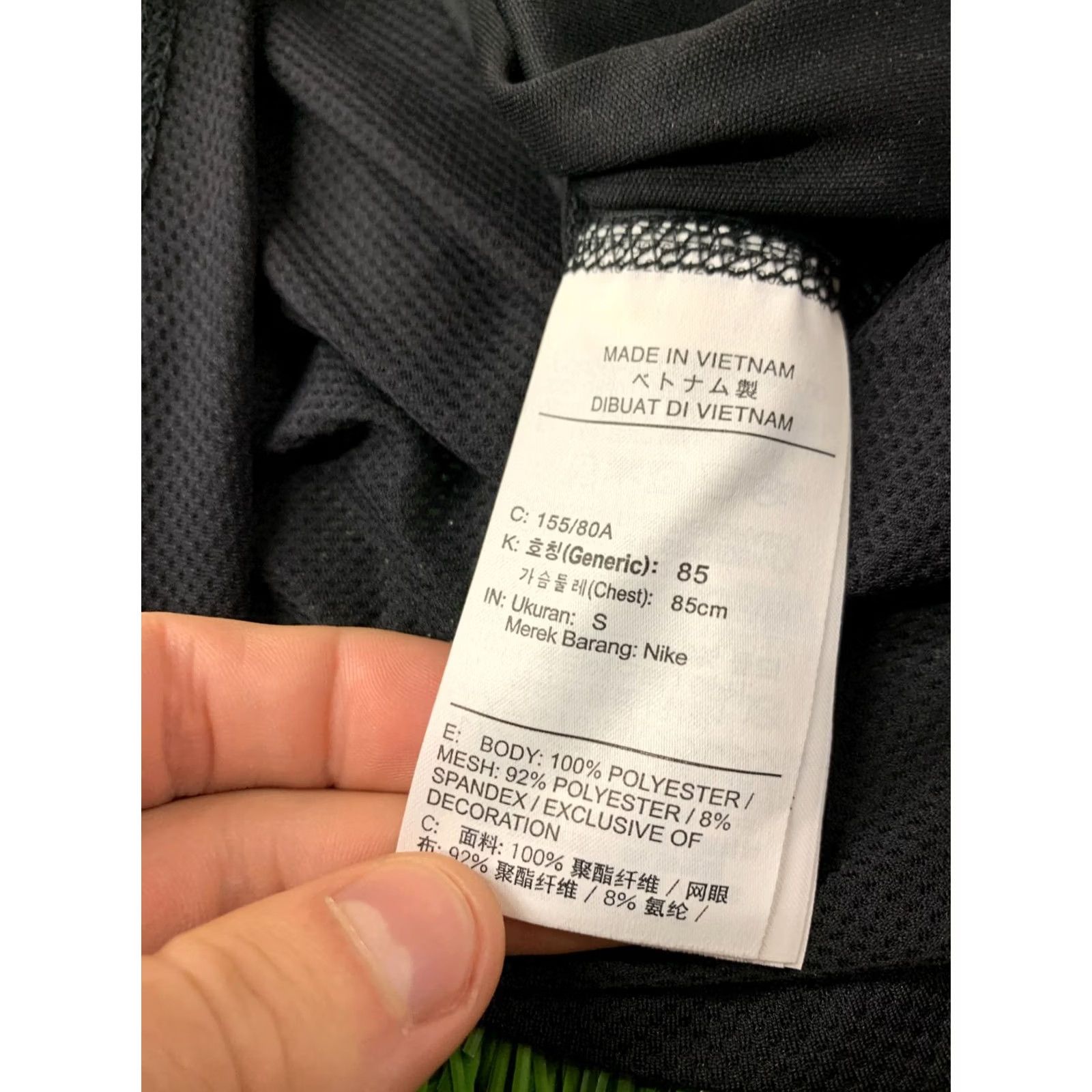 Nike NIKE DRI-FIT 2022 RUNNING Women LONG SLEEVE SHIRT Jersey Tee ORIGINAL SIZE S Black Training 2022 Nike Running Womens Shirts L/S Jersey Tee Size S / US 4 / IT 40 - 6 Thumbnail
