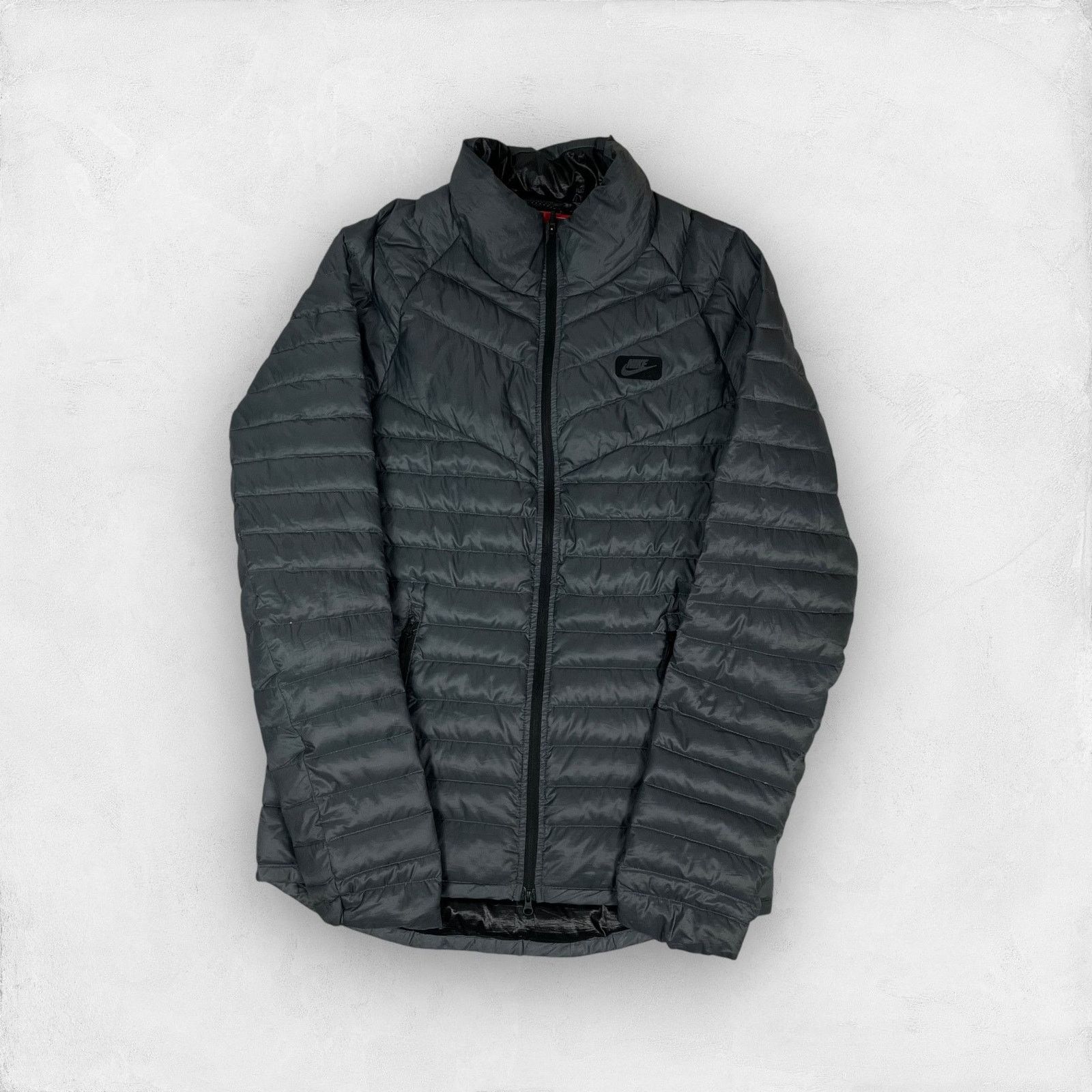 Nike Nike Men's Swoosh Gray Long Sleeve Full Zip Puffer Jacket S Size US S / EU 44-46 / 1 - 1 Thumbnail