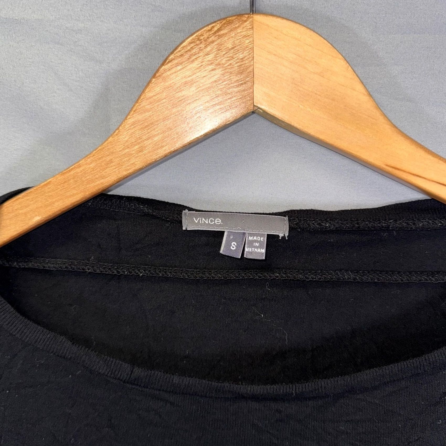Vince Vince Shirt Womens Small Black Scoop Neck Dolman Cap Sleeve 100% Rayon Soft Size S / US 4 / IT 40 - 4 Thumbnail