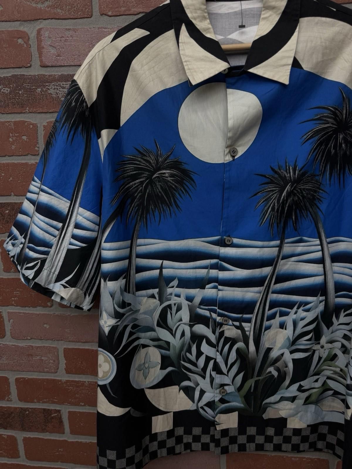 Louis Vuitton Louis Vuitton Button Up Palm Tree Blue Tee 2024 (XL) Size US XL / EU 56 / 4 - 8 Thumbnail