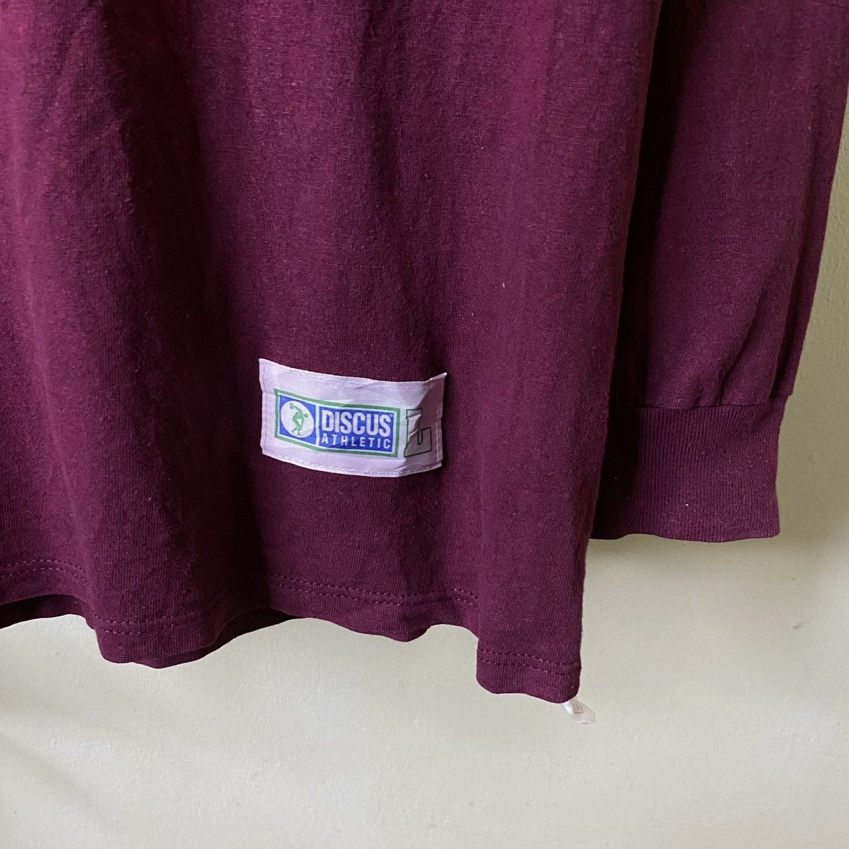 Vintage 1990s Discus Burgundy Blank LS Tshirt Russell Athletics Size US L / EU 52-54 / 3 - 3 Thumbnail