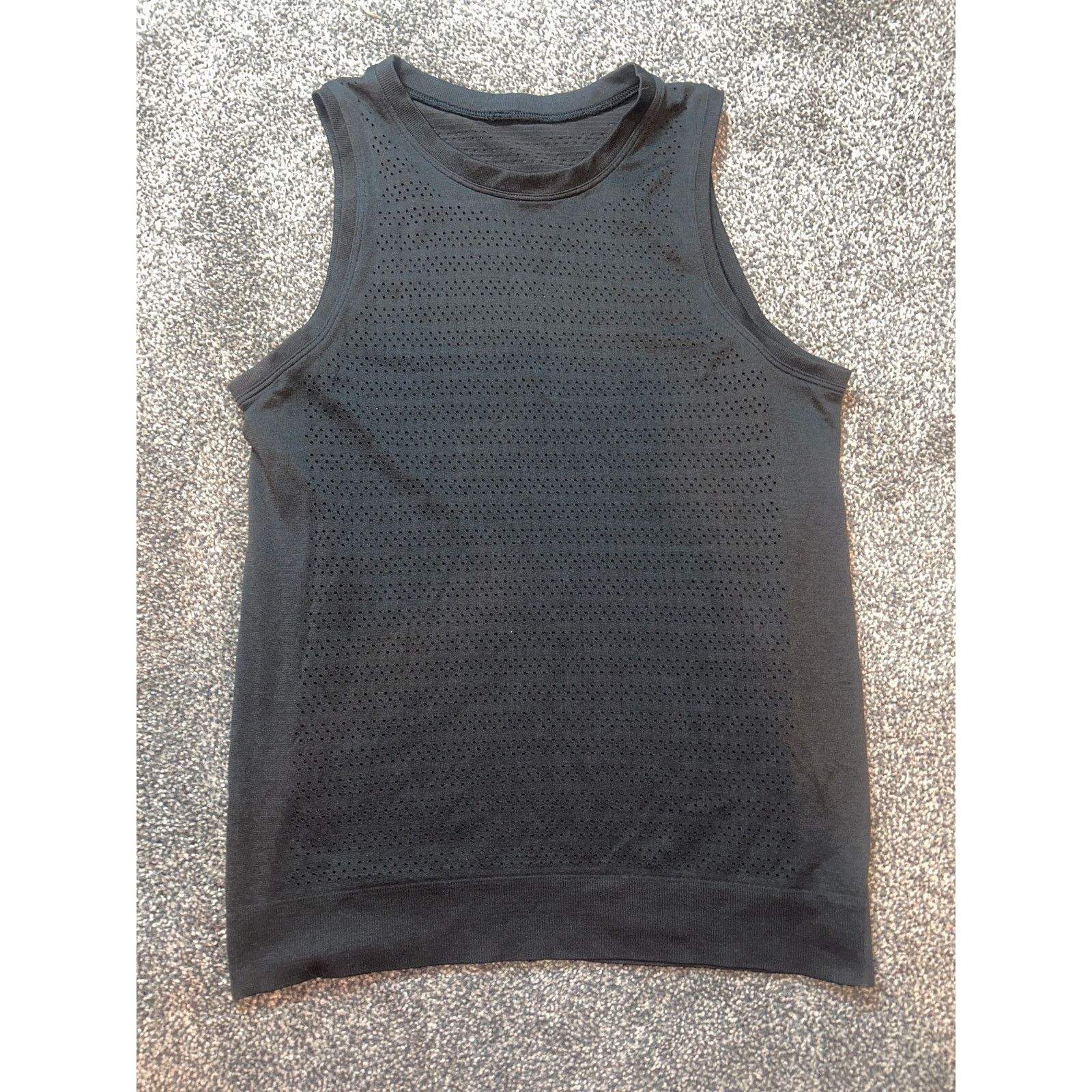 Lululemon Lululemon Women Black Breeze By Muscle Tank Top Squad Size 6 Size M / US 6-8 / IT 42-44 - 1 Thumbnail
