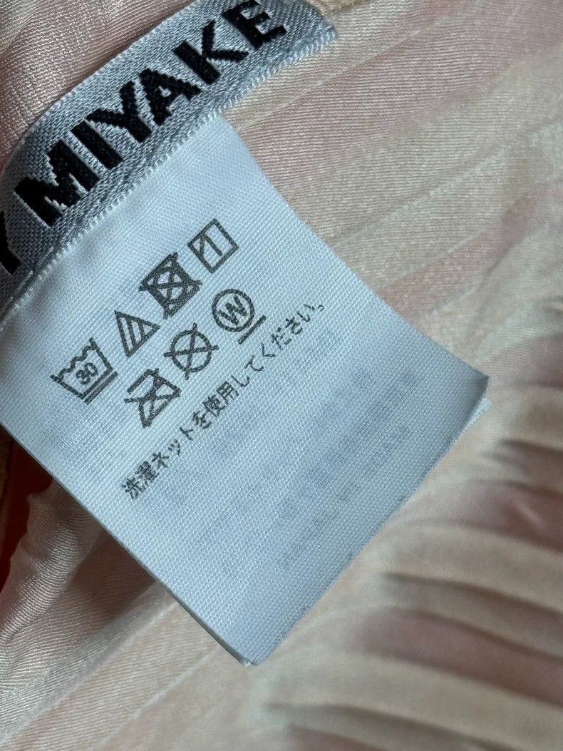 Issey Miyake Issey Miyake size:2 Orange-colored large fish-scale round- Size S / US 4 / IT 40 - 3 Thumbnail