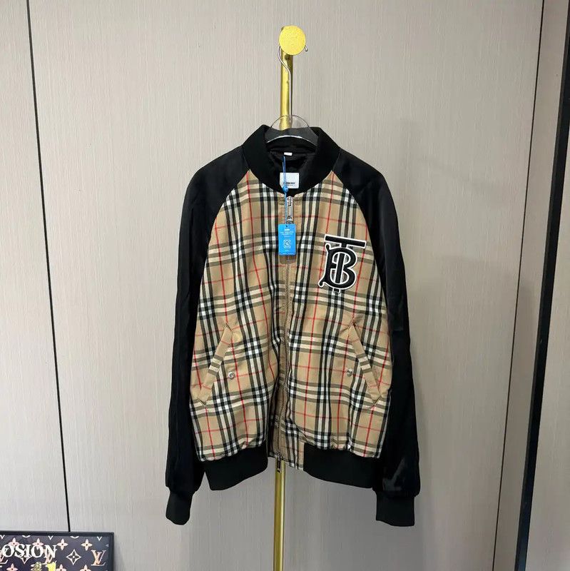 Burberry Burberry Khaki Nylon Women's Jacket Size ONE SIZE - 1 Thumbnail