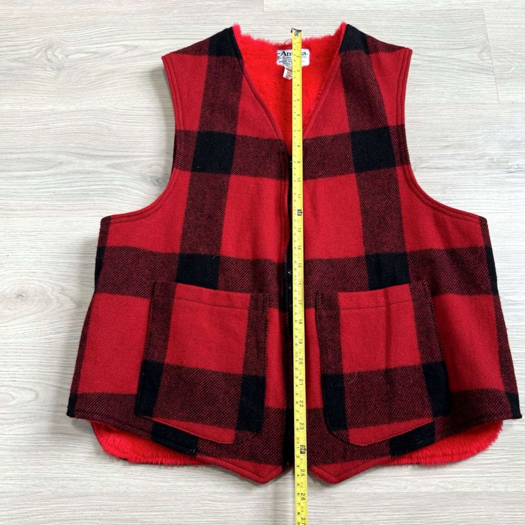 Vintage VINTAGE Amana Woolen Mill Buffalo Plaid Red Hunting Vest Mens Size 44 Wool USA Plaid Vest Size US S / EU 44-46 / 1 - 6 Thumbnail