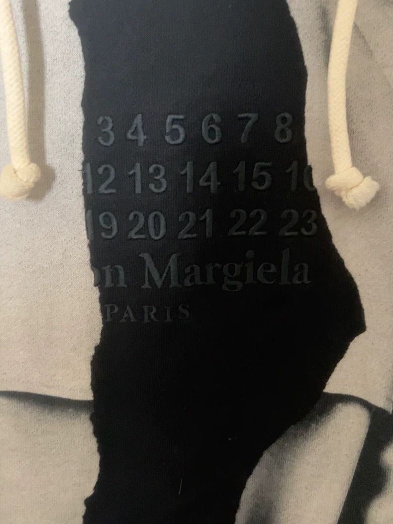 Maison Margiela Maison Margiela Maison Margiela Hoodie in Black Color-2507 Size US L / EU 52-54 / 3 - 3 Thumbnail