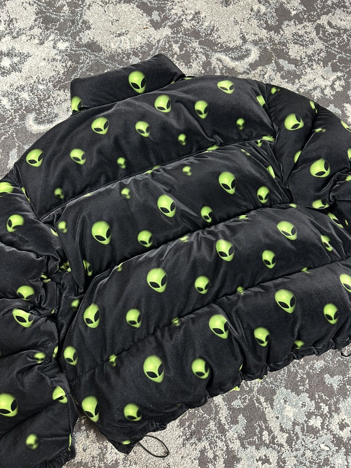 Vetements Vetements Alien Puffer Jacket Size US L / EU 52-54 / 3 - 13 Thumbnail