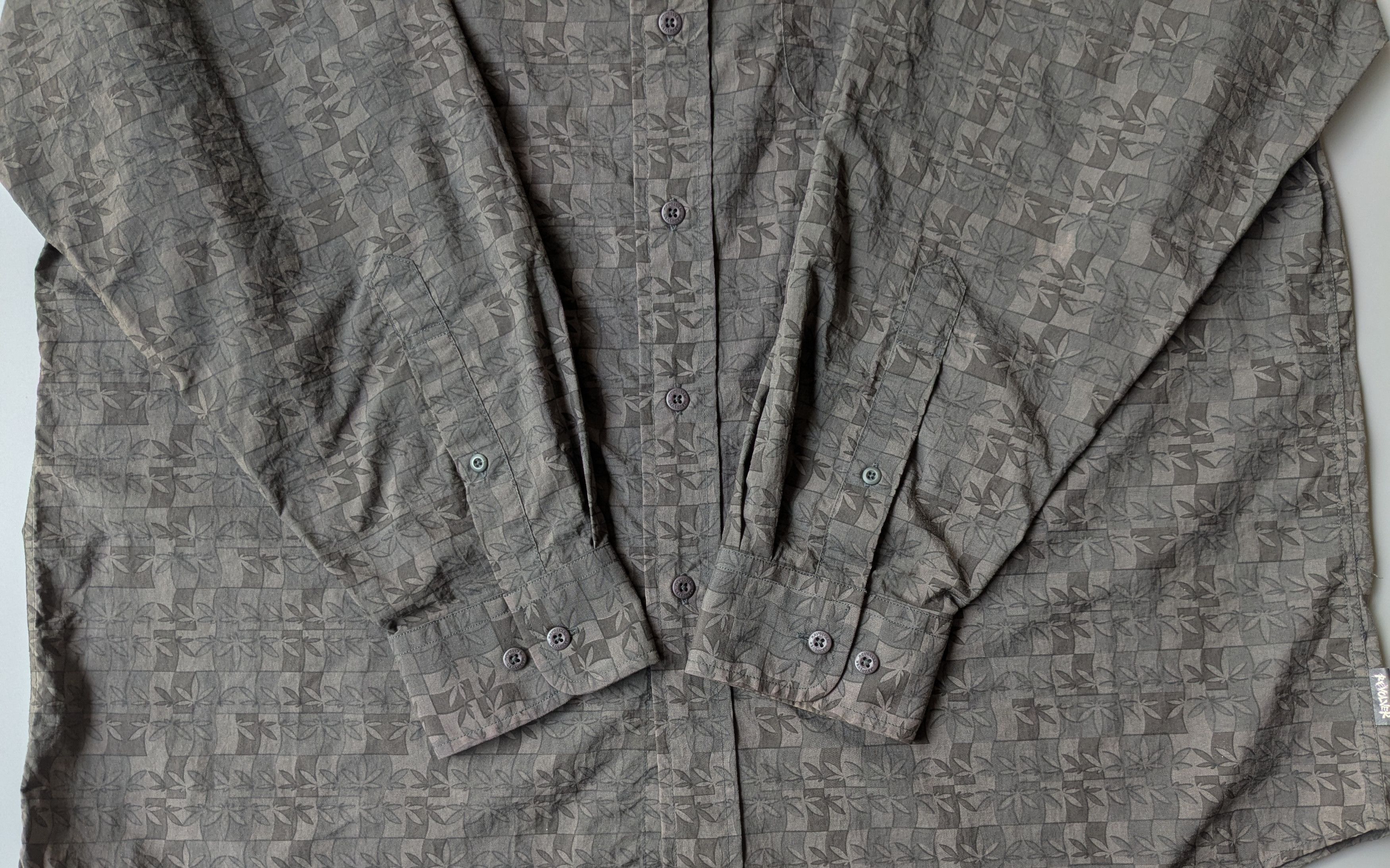 Japanese Brand FW01 REVOLVER marijuana monogram button up Size US L / EU 52-54 / 3 - 6 Thumbnail