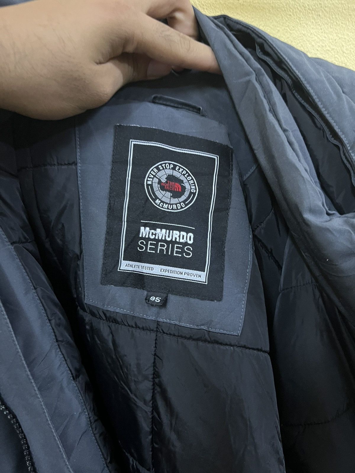 The North Face THE NORTH FACE MCMURDO SERIES MULTIPOCKET JACEKT Size US M / EU 48-50 / 2 - 10 Thumbnail