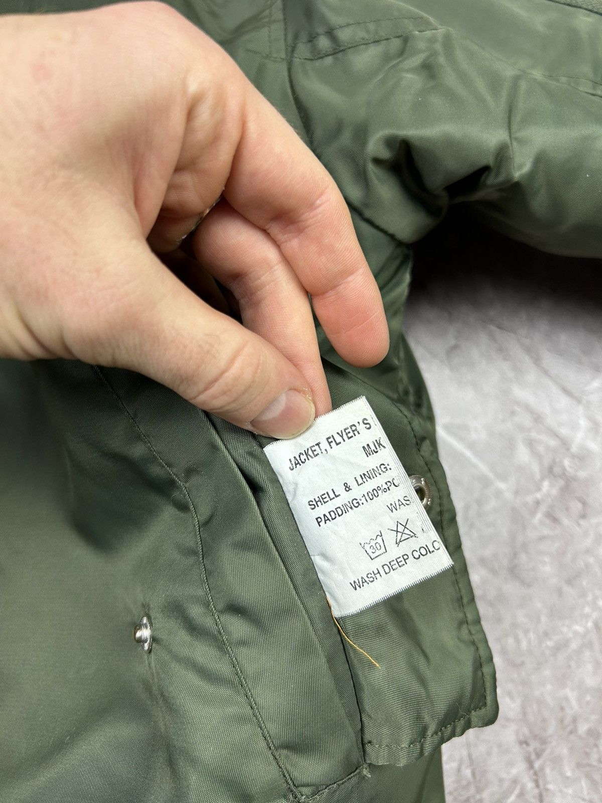 Vintage Vintage MA 1 Bomber Jacket Reversible Military Flyers Nylon Size US S / EU 44-46 / 1 - 11 Thumbnail