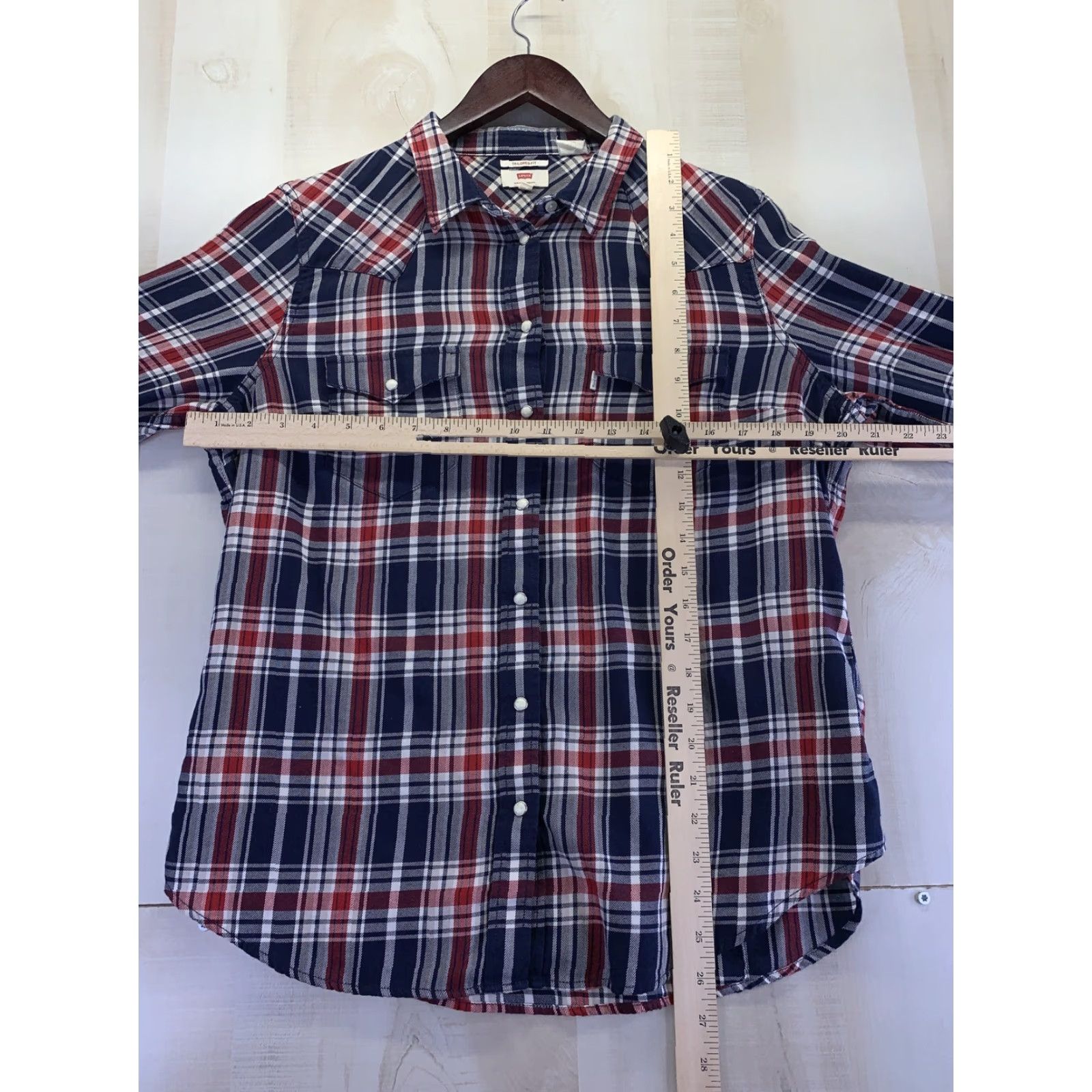 Vintage VINTAGE Levi’s Tailored Fit Marbled Snap Front Red Plaid Flannel Womens Shirt XL Size XL / US 12-14 / IT 48-50 - 2 Thumbnail