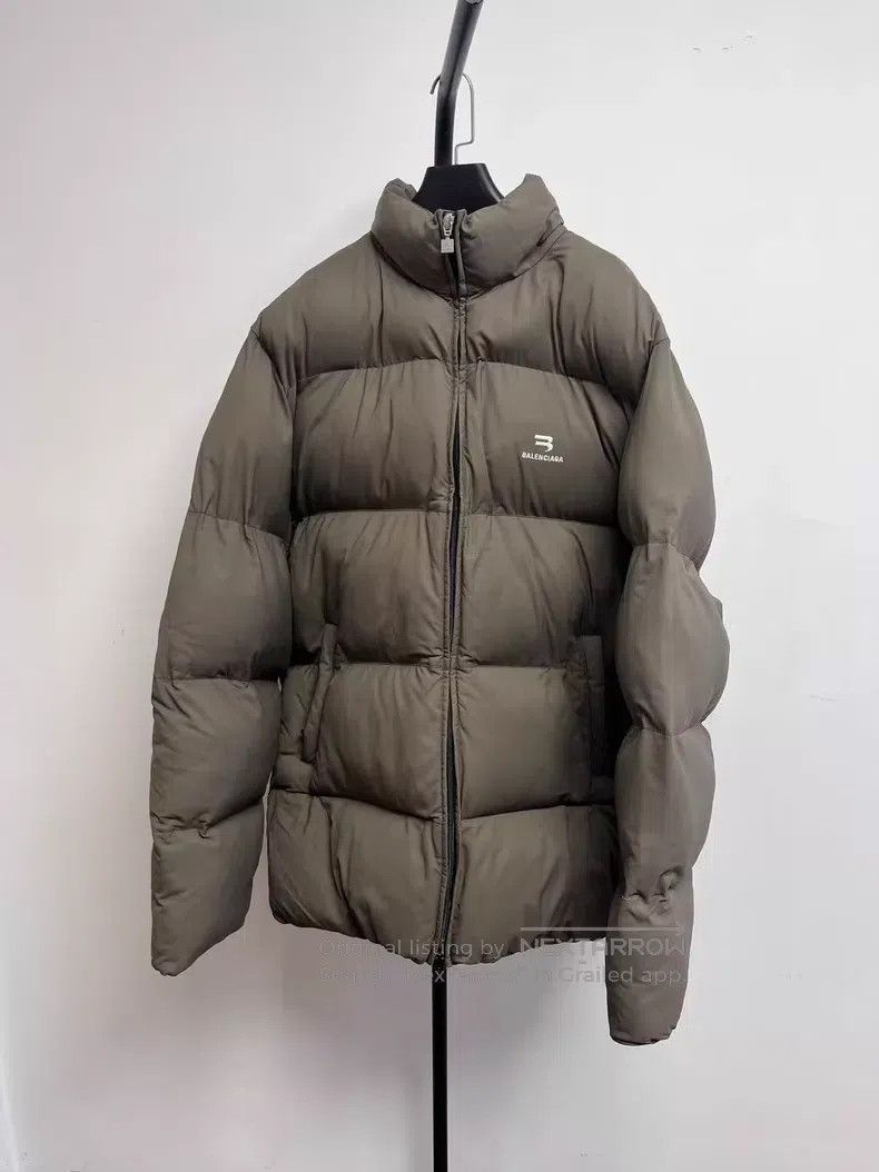 Balenciaga Balenciaga Logo Embroidered Solid Color Zippered Collar Co Size US XS / EU 42 / 0 - 1 Thumbnail