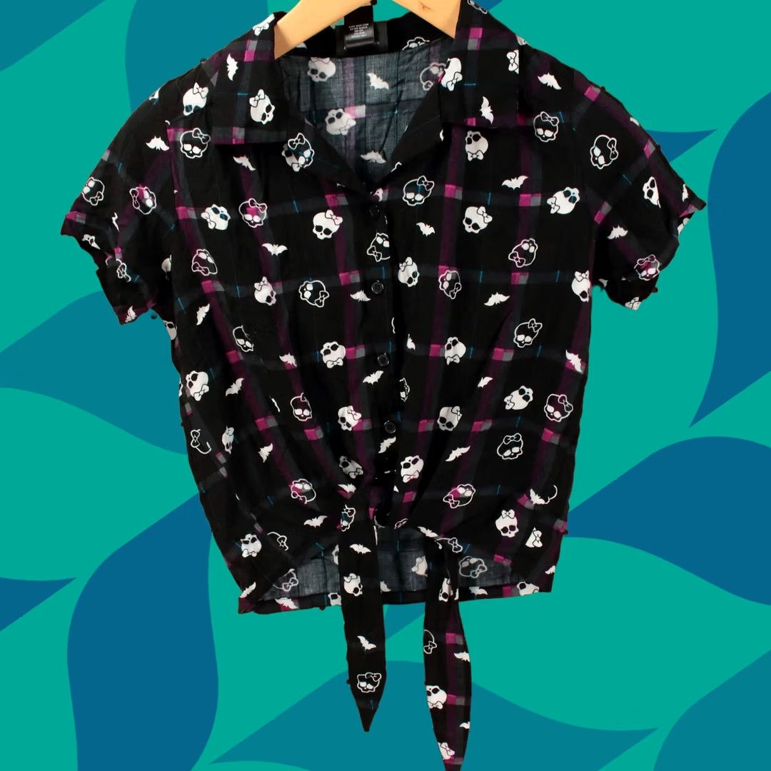Vintage MONSTER HIGH plaid skull print rayon wrap up camp shirt blouse top MEDIUM Size M / US 6-8 / IT 42-44 - 1 Thumbnail