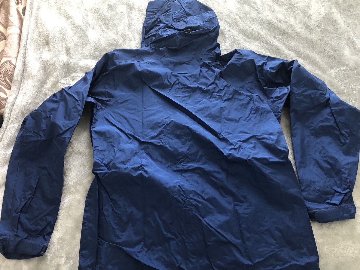 Patagonia Patagonia lightweight rain jacket Size US M / EU 48-50 / 2 - 2 Thumbnail