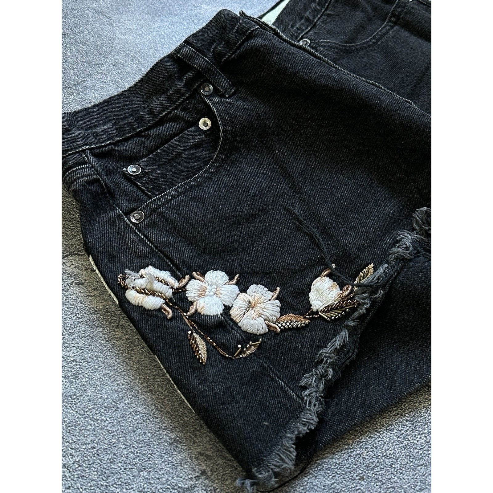 Off-White Off-White Womens Washed Style Denim Mini Shorts Embroidered Size 29" - 3 Thumbnail