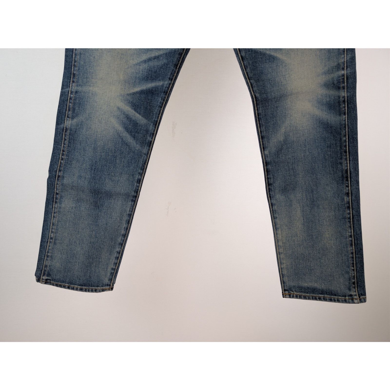Tom Ford o1rshd1 Tapered Fit Denim Jeans in Indigo Blue Size US 32 / EU 48 - 4 Thumbnail