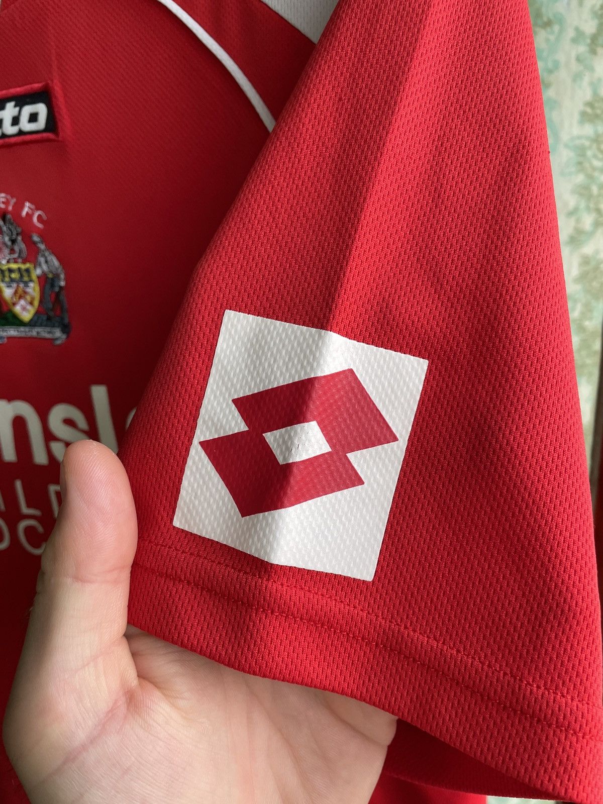 Lotto Sport BARNSLEY 2008/09 HOME IAIN HUME FOOTBALL SHIRT LOTTO JERSEY Size US M / EU 48-50 / 2 - 13 Thumbnail