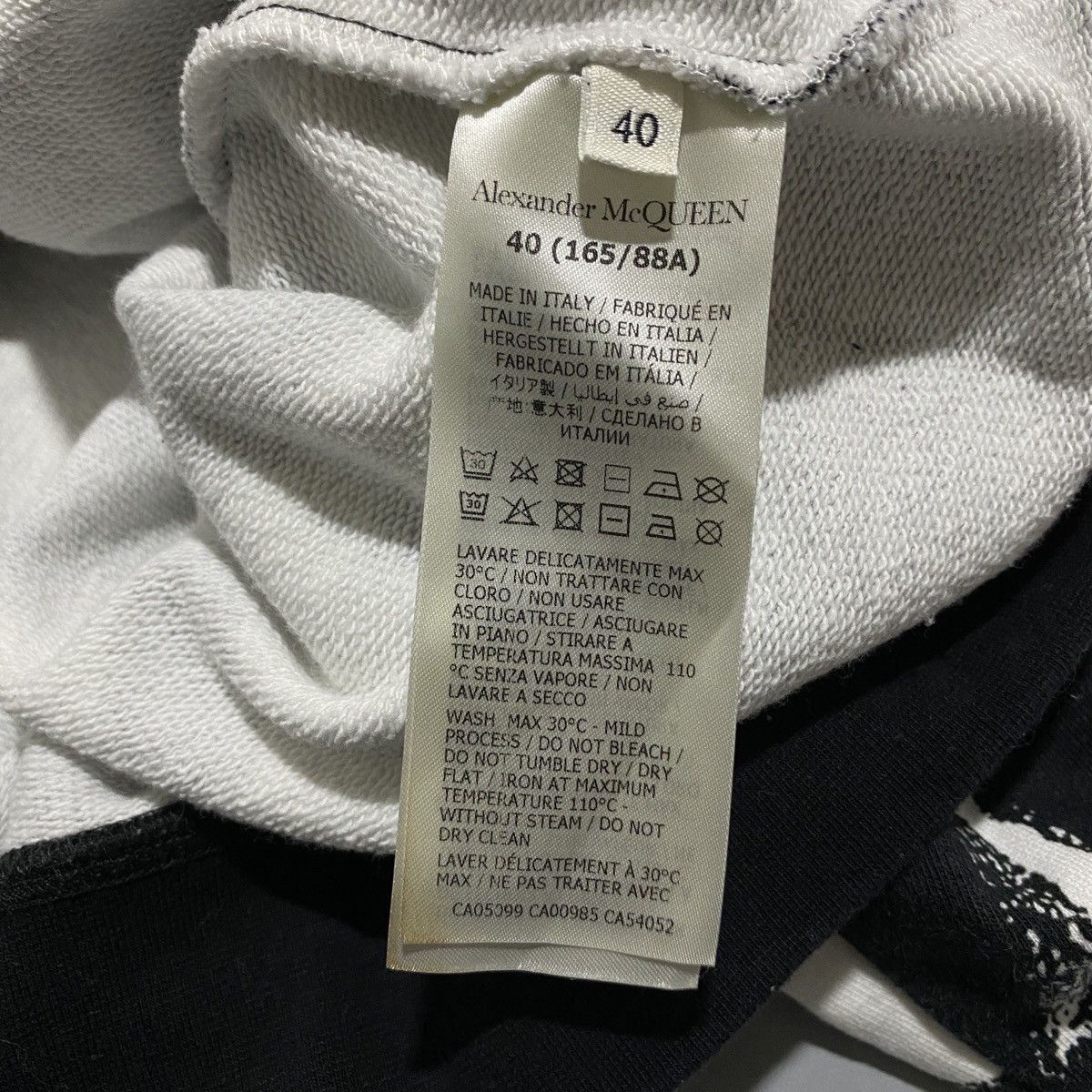Alexander McQueen Graffiti Logo Print Sweatshirt Size US XXS / EU 40 - 10 Thumbnail