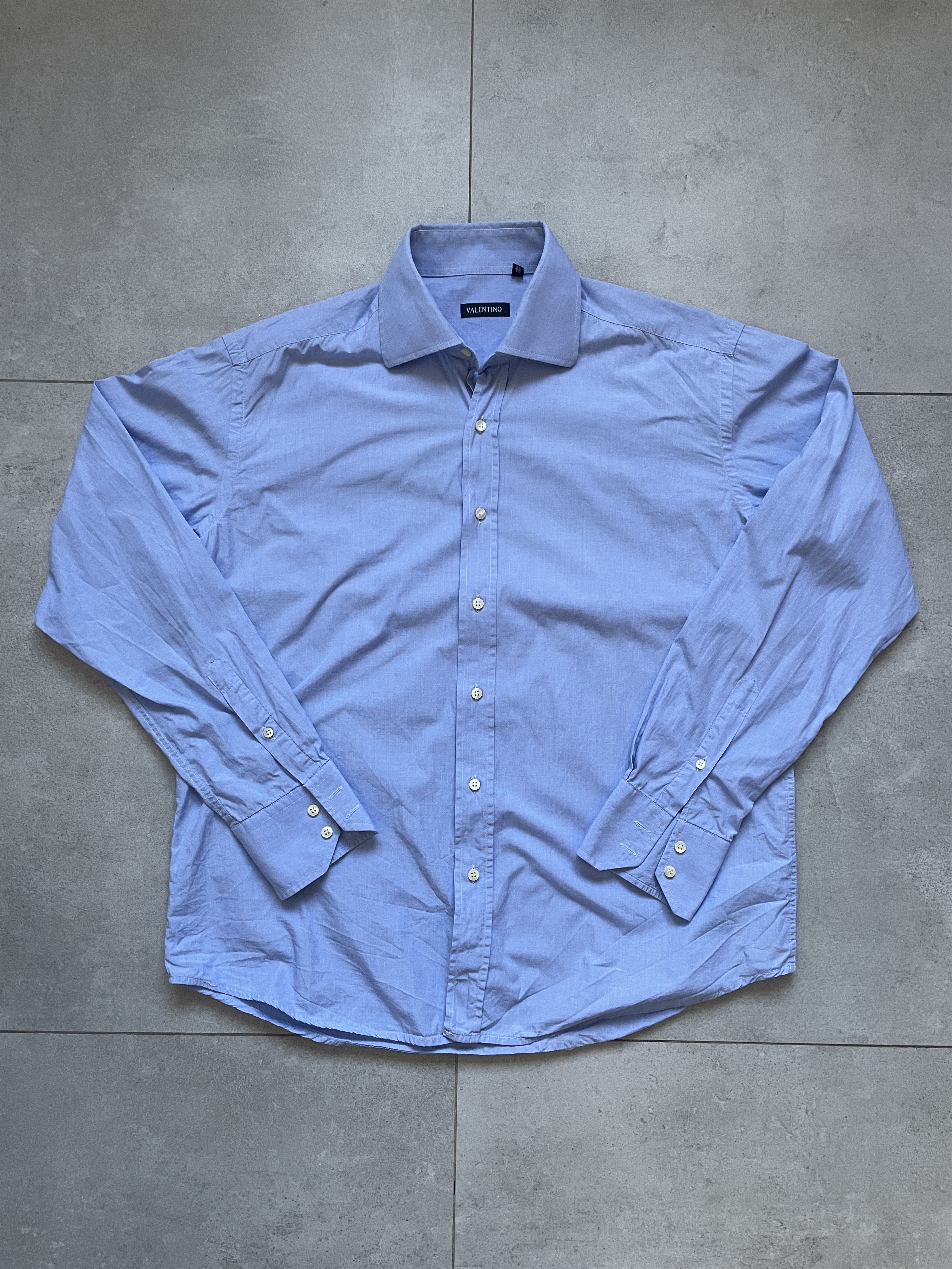 Valentino VALENTINO GARAVANI LIGHT BLUE SHIRT Size US XL / EU 56 / 4 - 1 Thumbnail