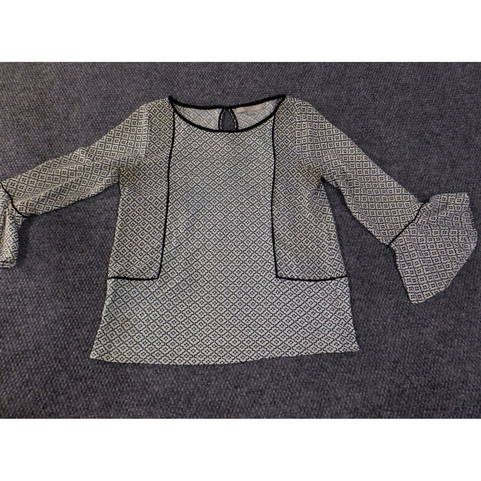 Loft LOFT Blouse Womens S White Geometric Bell Sleeve Round Neck Pullover Knit Rayon Sheer Lightweight Casual Regular Basic Short Sleeve? Size S / US 4 / IT 40 - 3 Thumbnail