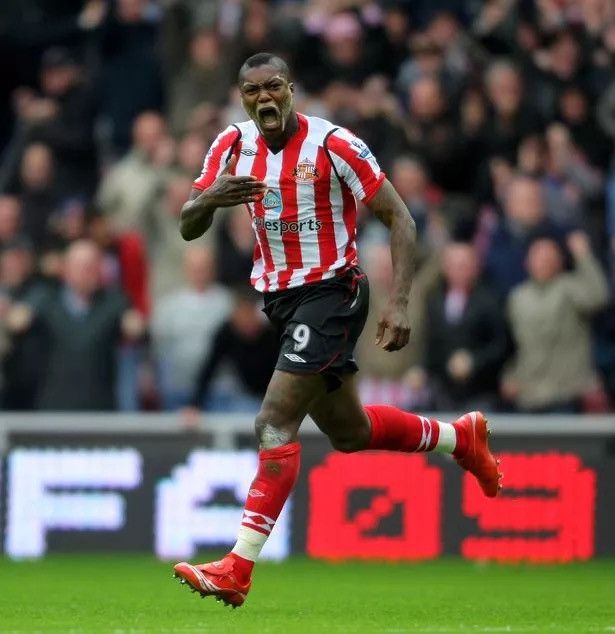 Umbro Sunderland 08/09 home shirt #9 Cisse (Bnwt) Size US M / EU 48-50 / 2 - 8 Thumbnail