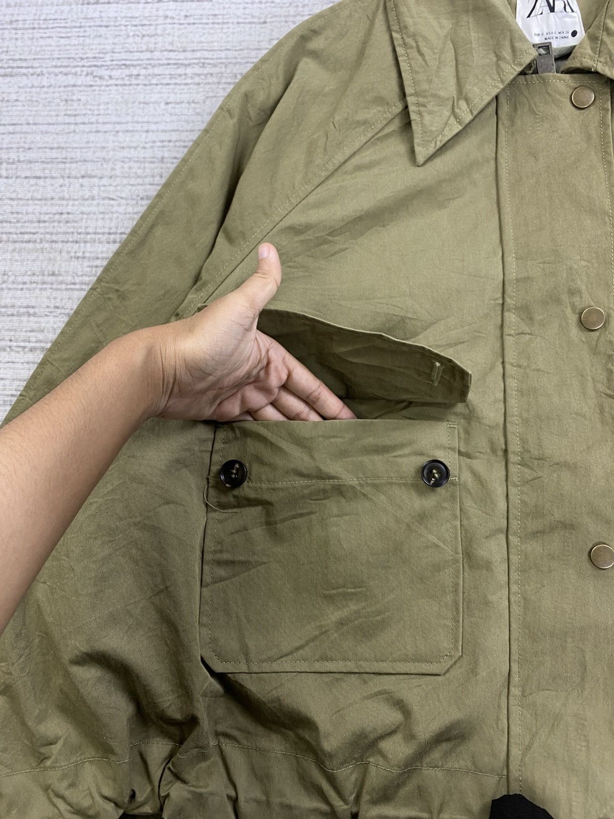 Japanese Brand × Vintage × Zara Vintage ZARA Olive Green Military Style Baggy Jacket Size US M / EU 48-50 / 2 - 8 Thumbnail