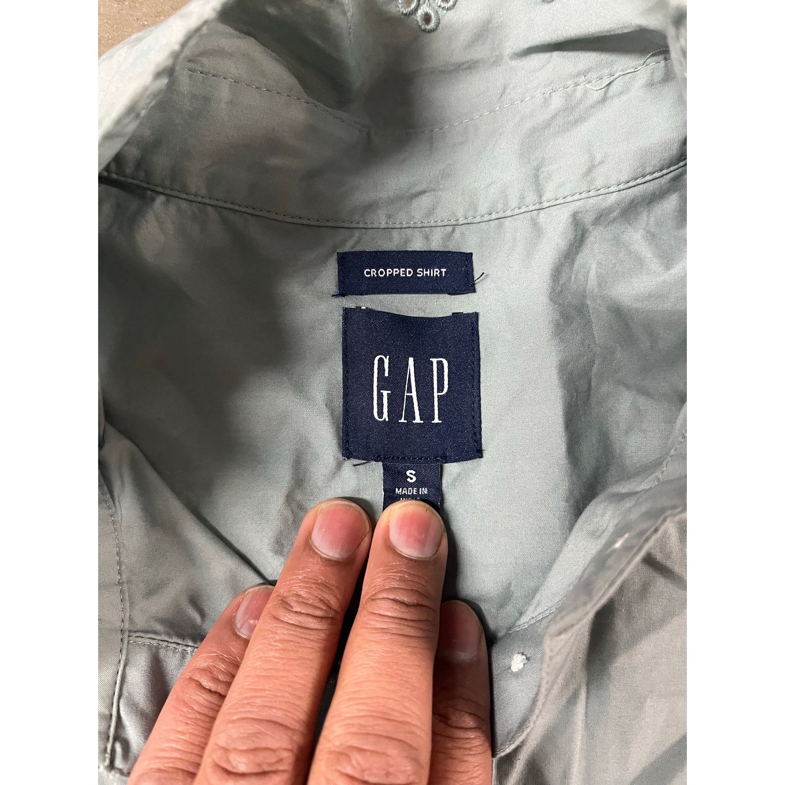 Gap Gap Women -Green Scalloped Hem Eyelet Cropped Shirt/ S /NWOT Size S / US 4 / IT 40 - 8 Thumbnail