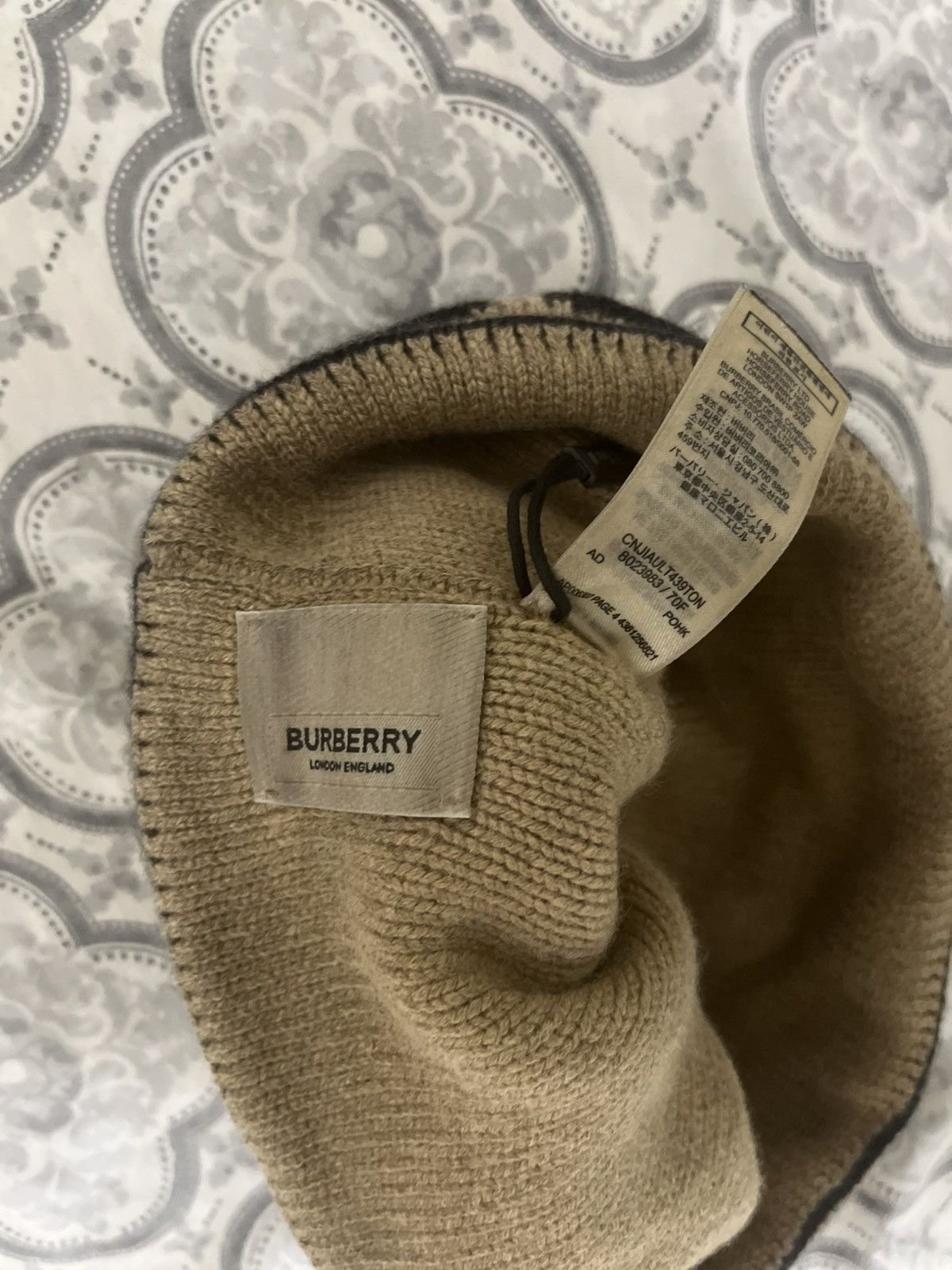 Burberry BURBERRY BEANIE Size ONE SIZE - 3 Thumbnail