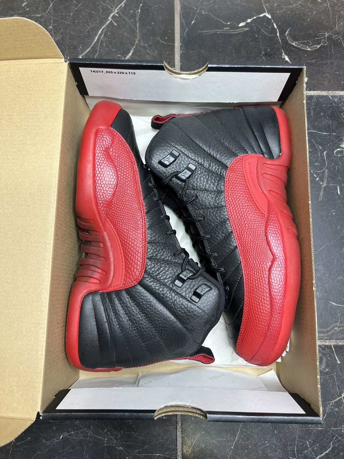 Jordan Brand Jordan Flu Game 12s (2016) DS GS 7Y! Size US 7 / EU 40 - 8 Thumbnail