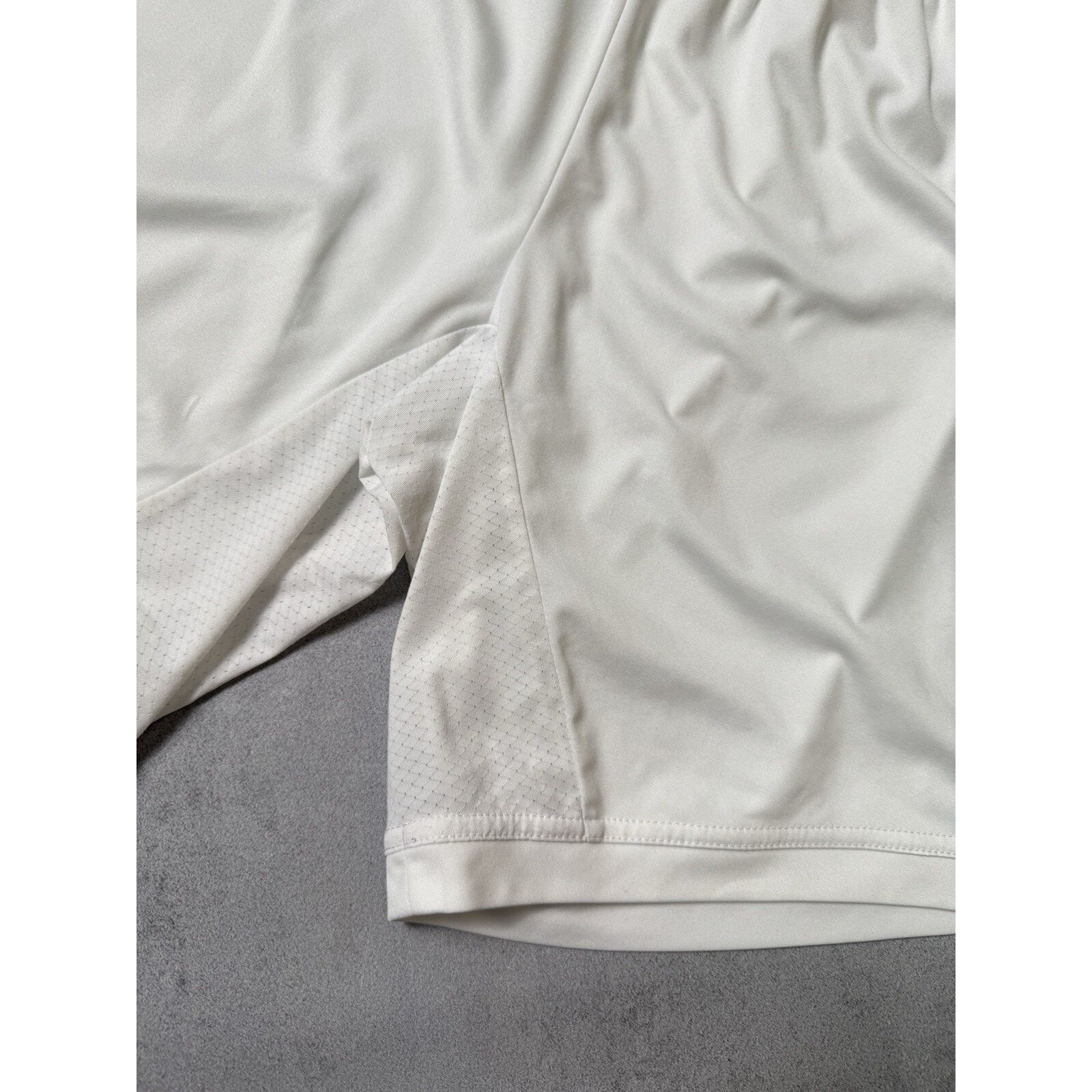 Adidas Adidas Real Madrid Soccer Shorts Football Size L White 2013 Size US 34 / EU 50 - 5 Thumbnail