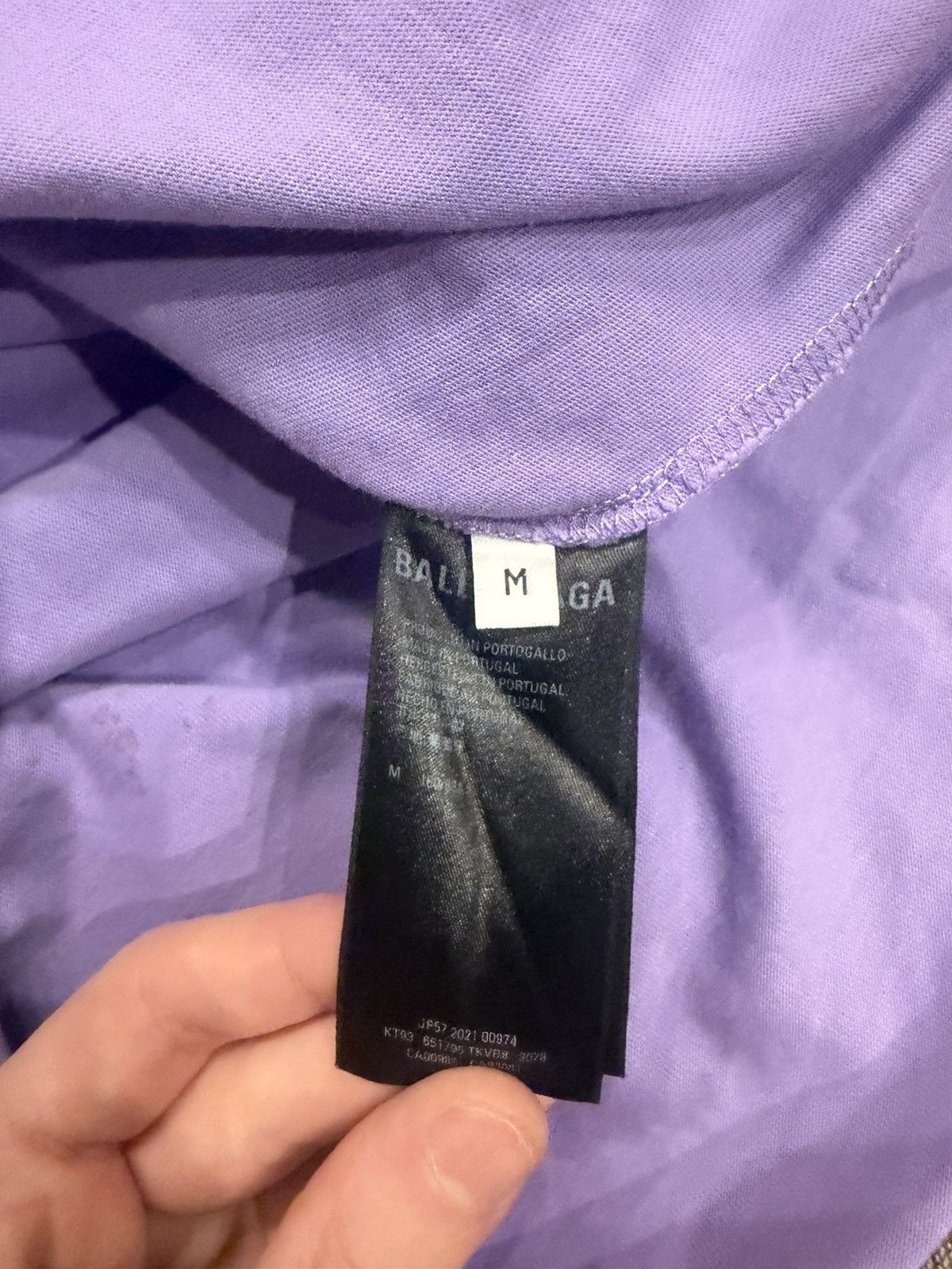 Balenciaga Balenciaga destroyed purple T-Shirt Size US M / EU 48-50 / 2 - 9 Thumbnail