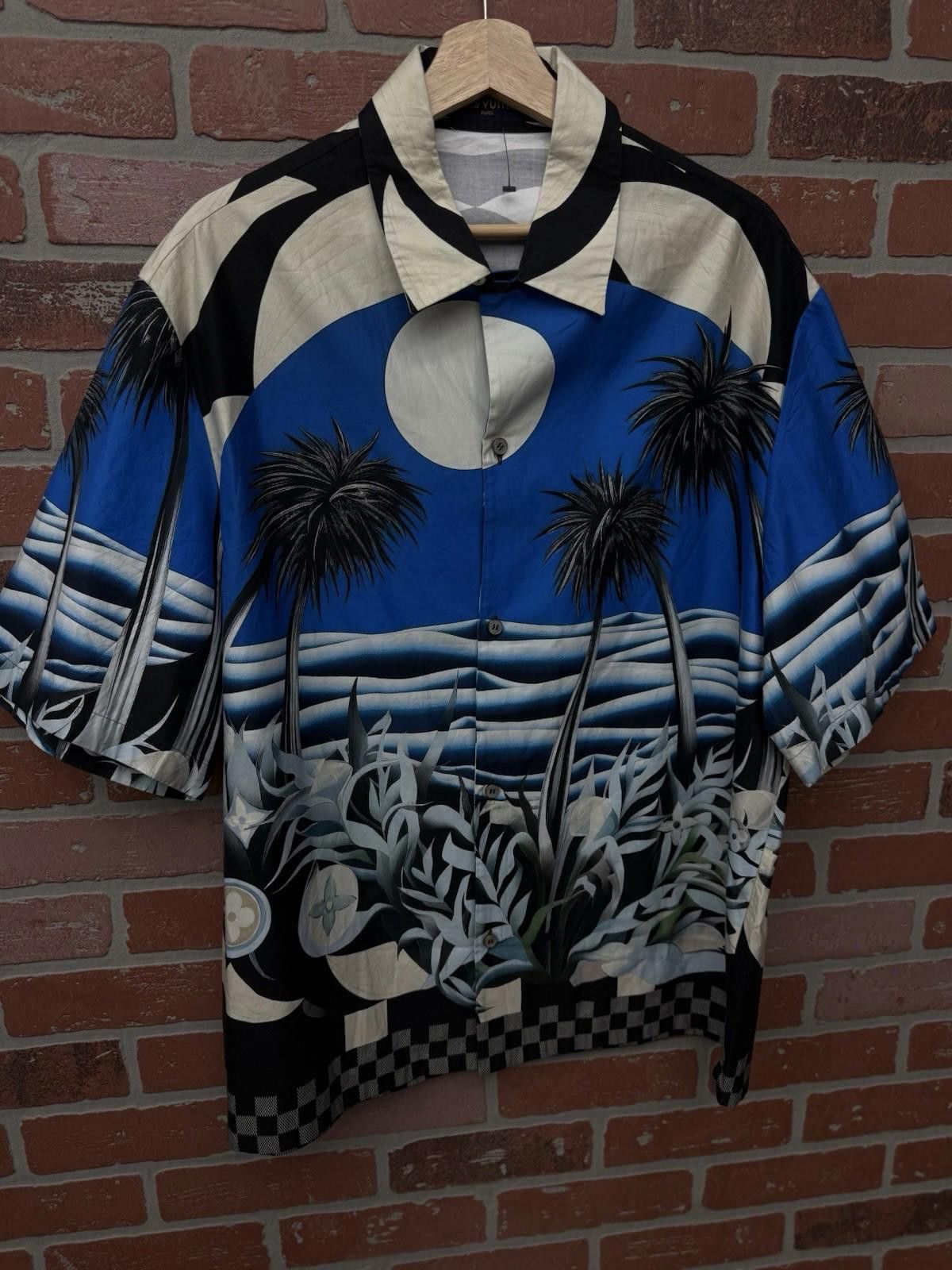 Louis Vuitton Louis Vuitton Button Up Palm Tree Blue Tee 2024 (XL) Size US XL / EU 56 / 4 - 4 Thumbnail