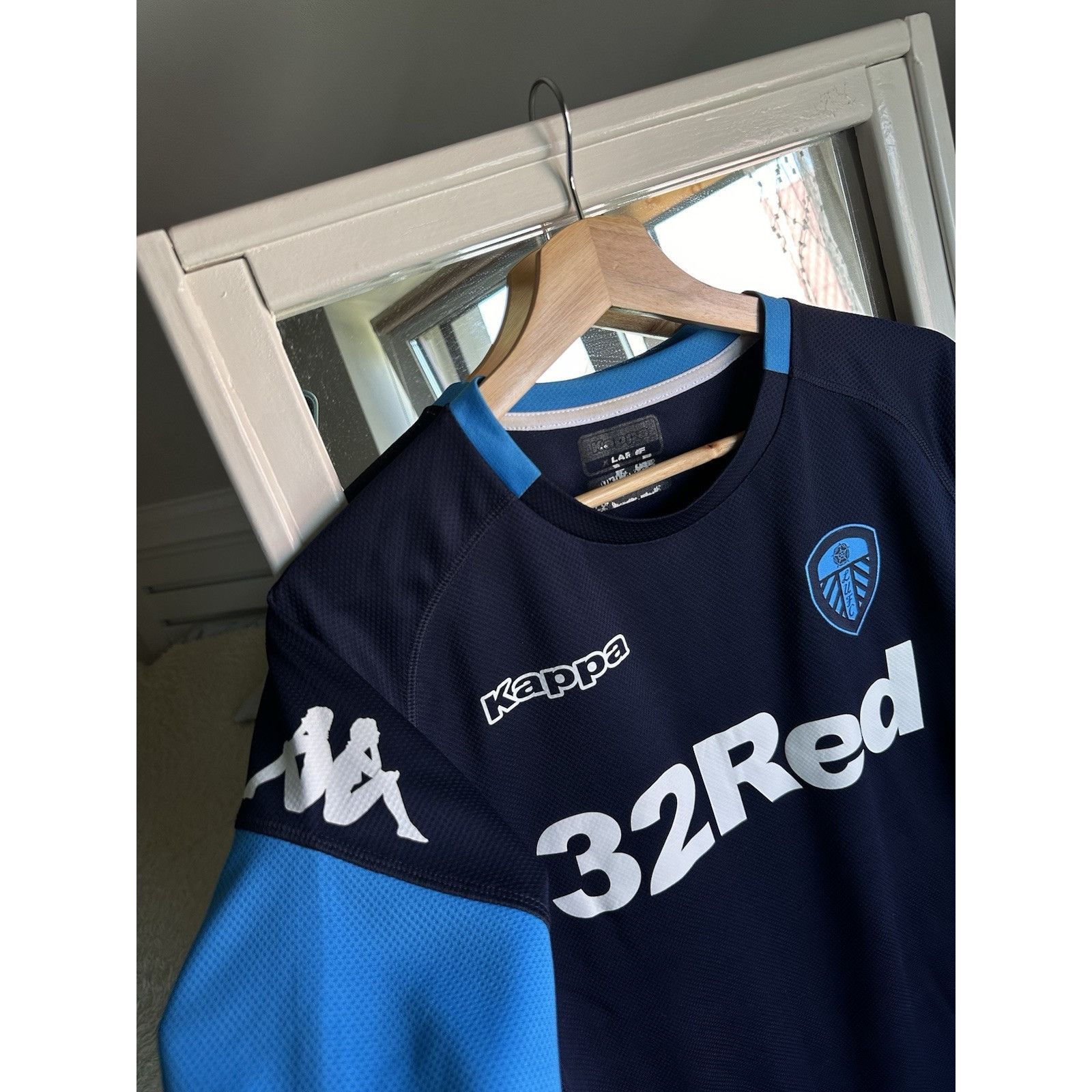 Kappa Leeds United 2016 2017 Third Football Shirt Soccer Jersey Ka Size US XL / EU 56 / 4 - 6 Thumbnail