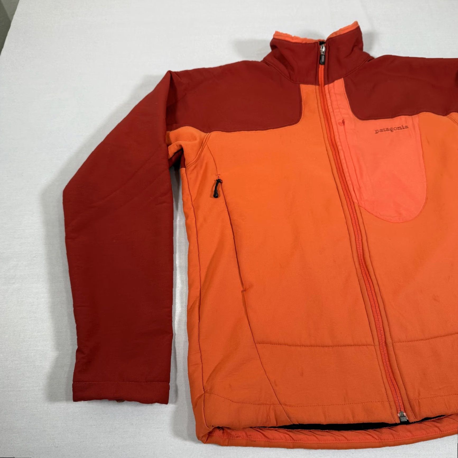 Patagonia Patagonia Jacket M Mens Orange Red Softshell Lined Regulator Hiking Full Zip Pockets Embroidered Logo R1 90s Outdoor Size US M / EU 48-50 / 2 - 5 Thumbnail
