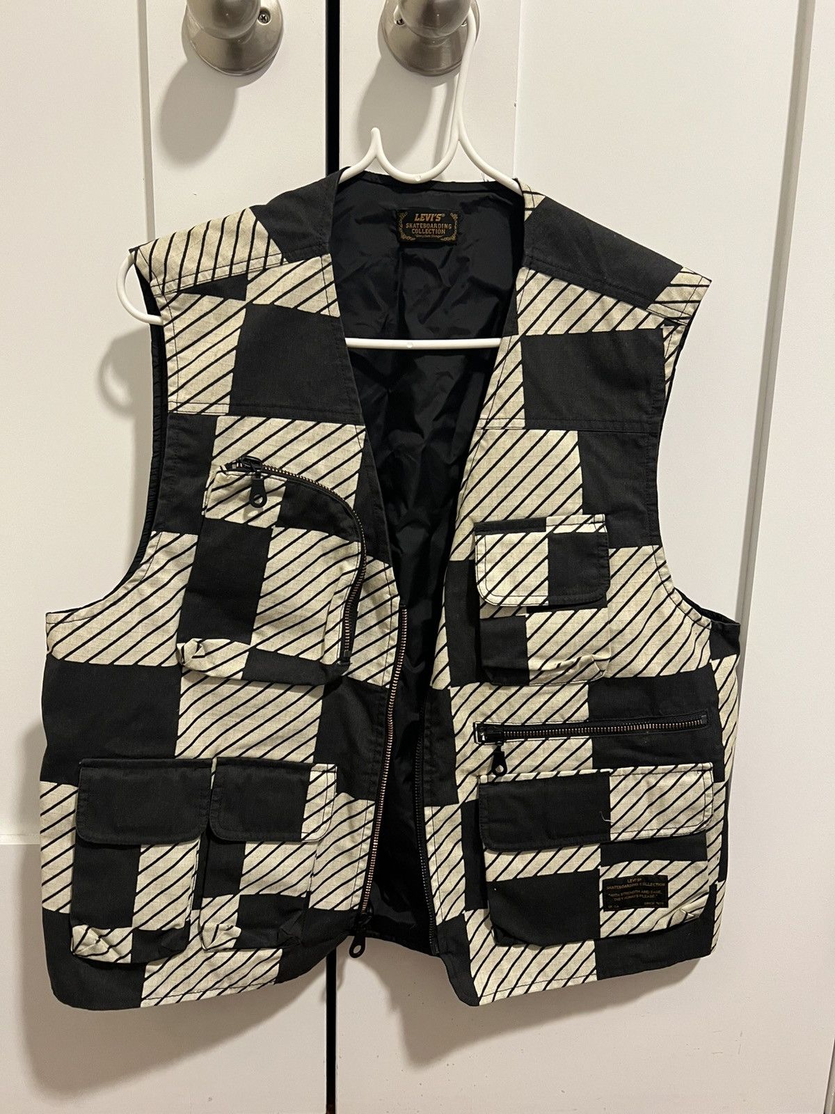 Levi's Levis skateboarding vest Size US M / EU 48-50 / 2 - 1 Thumbnail