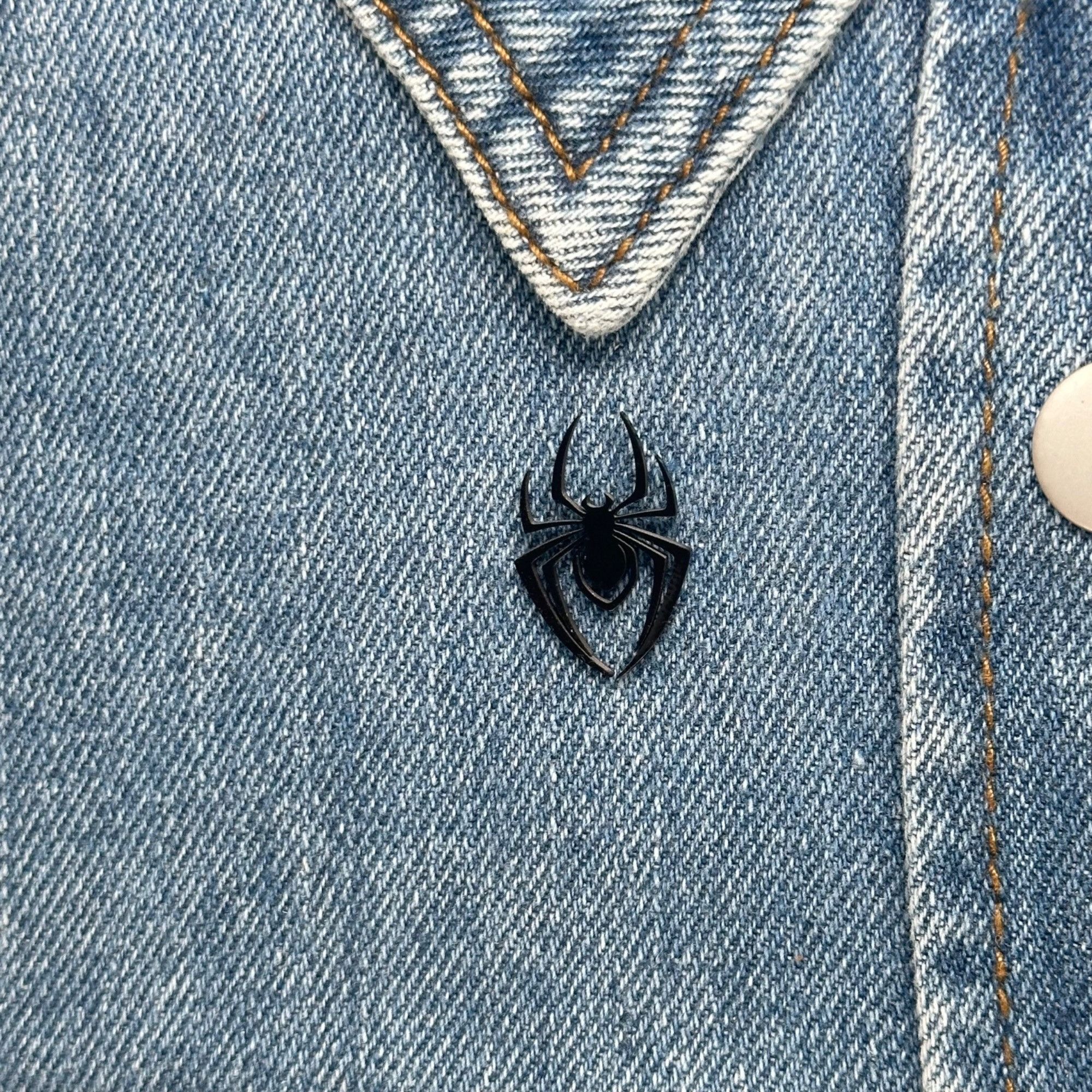 Other ⭐Gothic Spider Brooch Stainless Steel Badge Pins Black Color Size ONE SIZE - 1 Thumbnail