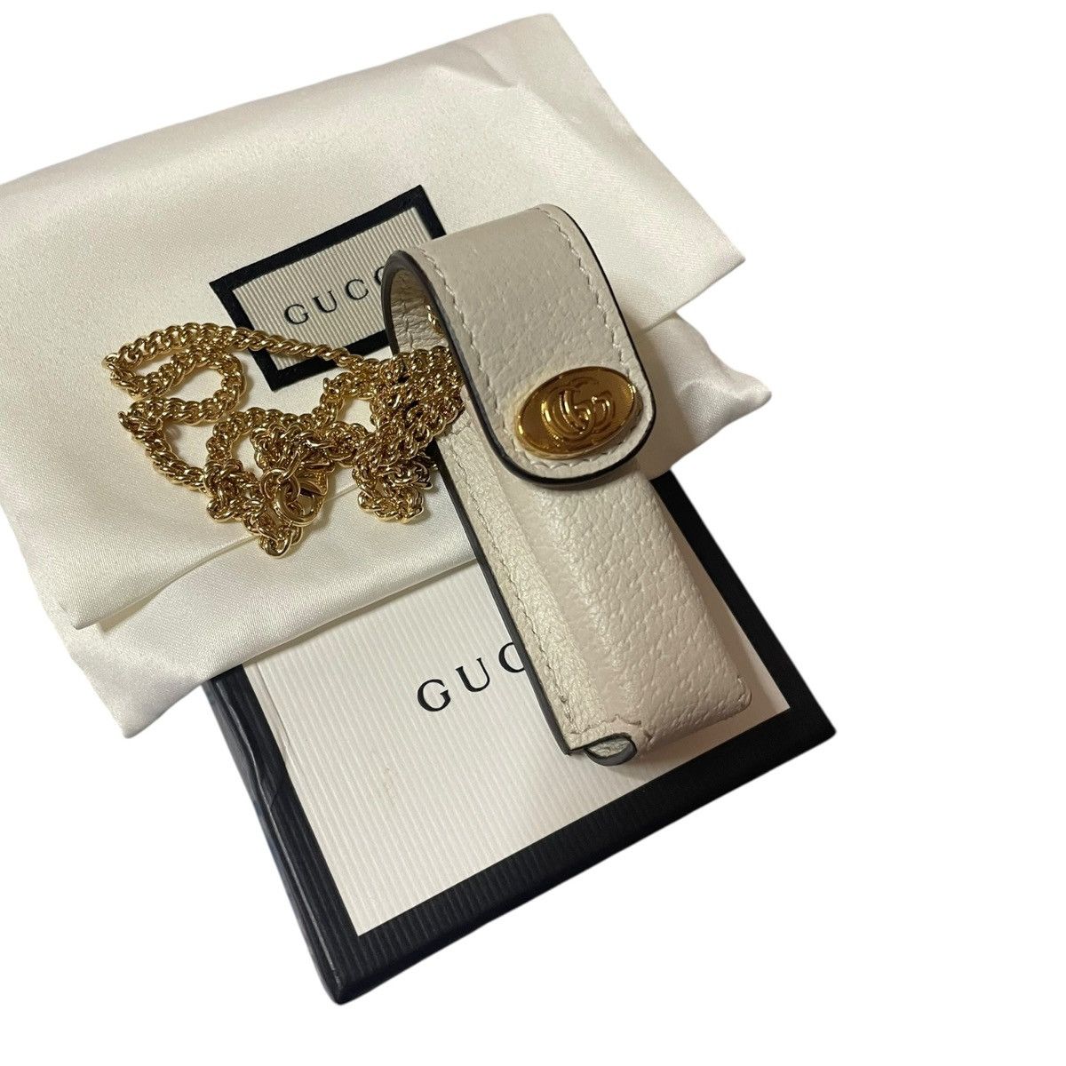 Gucci Gucci white leather lipstick necklace Size ONE SIZE - 2 Thumbnail