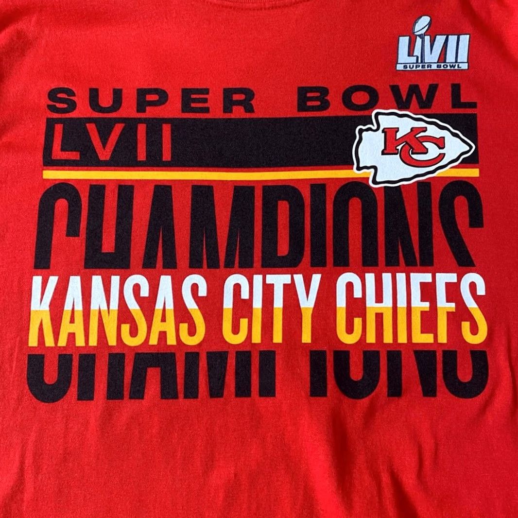 Champion Team Apparel Kansas City Chiefs Super Bowl LVII Champions Shirt Red M Mens Size US M / EU 48-50 / 2 - 2 Thumbnail