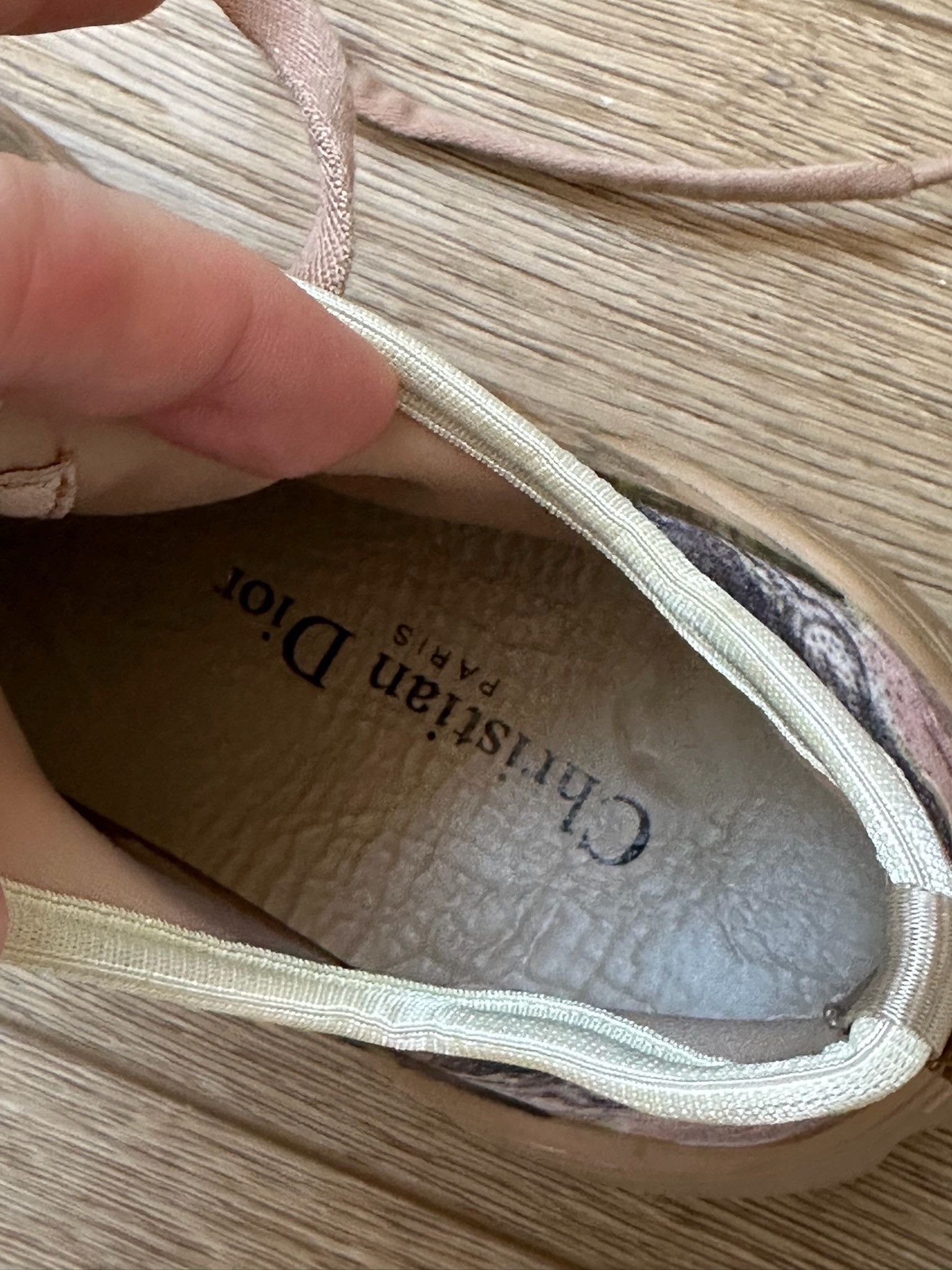 Dior 🔥85% OFF🔥 [SALE] Dior Christian D-Connect Sneaker Size US 8 / IT 38 - 9 Thumbnail