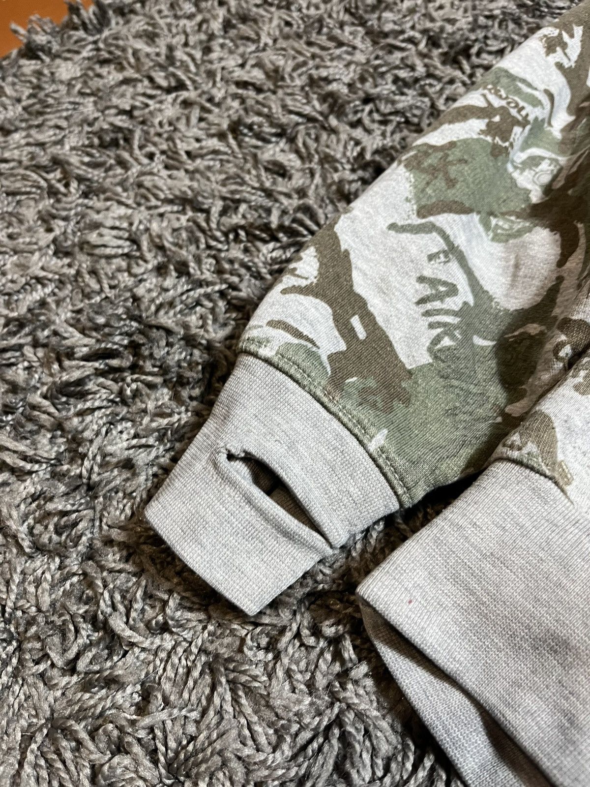 Airwalk AIRWALK VINTAGE 00s CAMO MONOGRAM SKATE-HOODIE PRINTED Size US XL / EU 56 / 4 - 4 Thumbnail