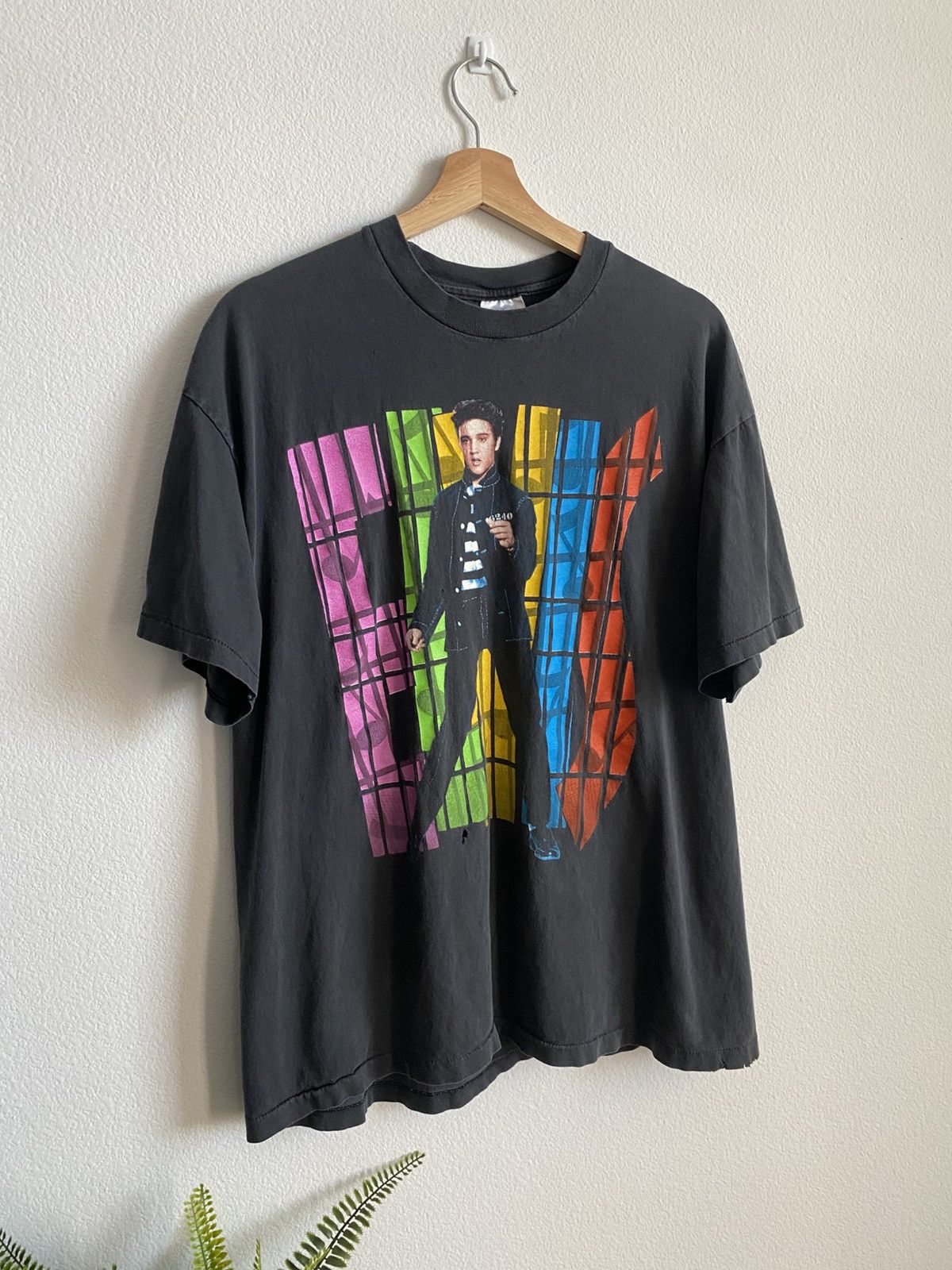 Band Tees Vintage 1991 Faded Elvis Single Stitch Tee Size US XL / EU 56 / 4 - 6 Thumbnail