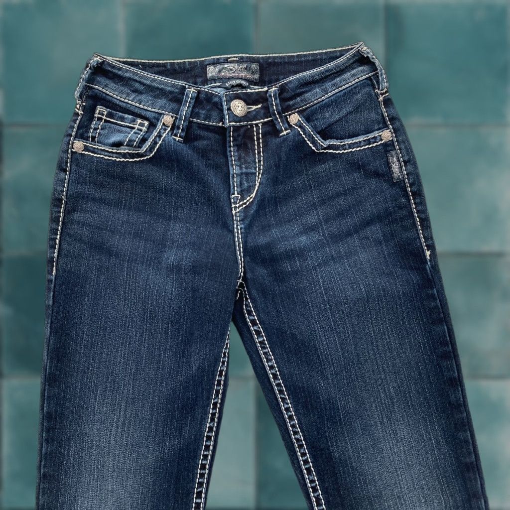 Silver Jeans Co. Silver Jeans Natsuki Slim Bootcut Jeans 26x31 Dark Blue Denim Low Rise Grunge Women’s Size 26" / US 2 / IT 38 - 1 Thumbnail
