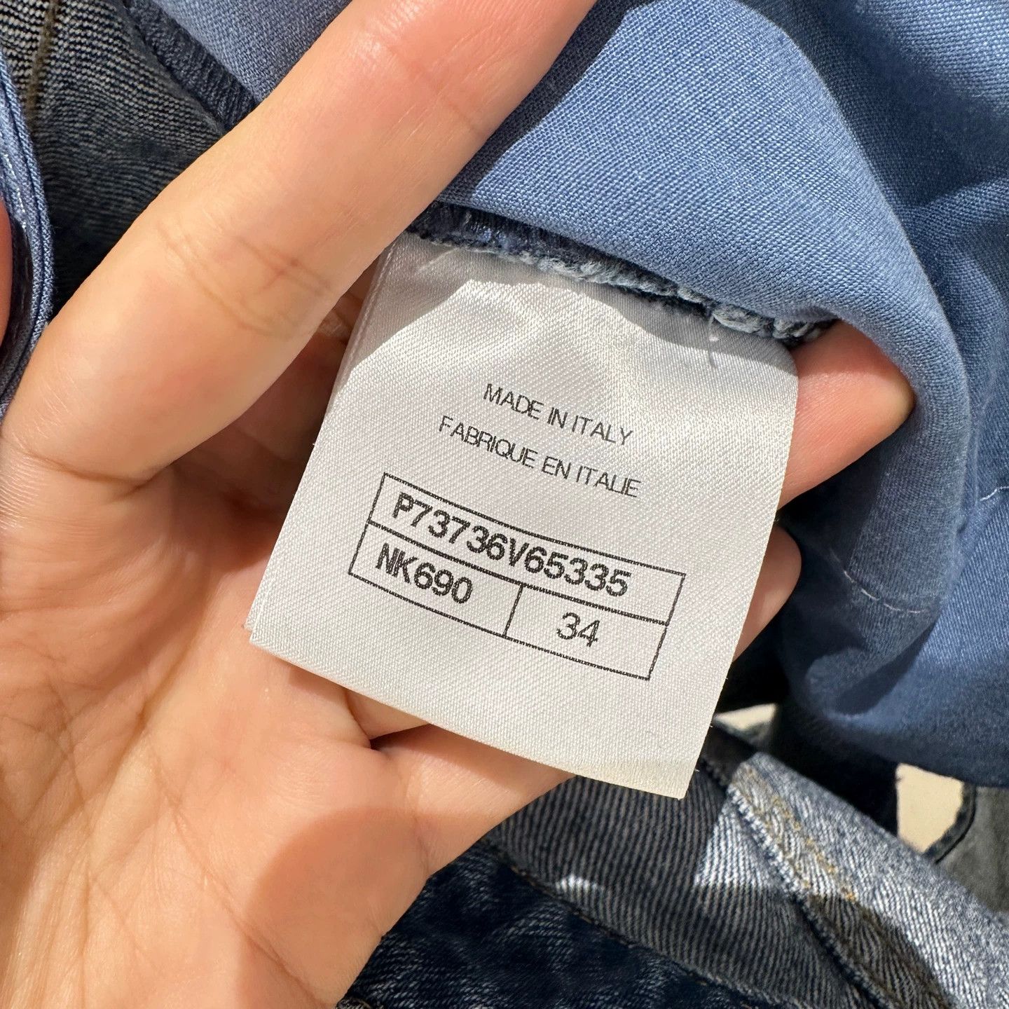 Chanel Chanel Jeweled Button Blue Denim Shorts 34 Size 25" / US 0 / IT 36 - 4 Thumbnail